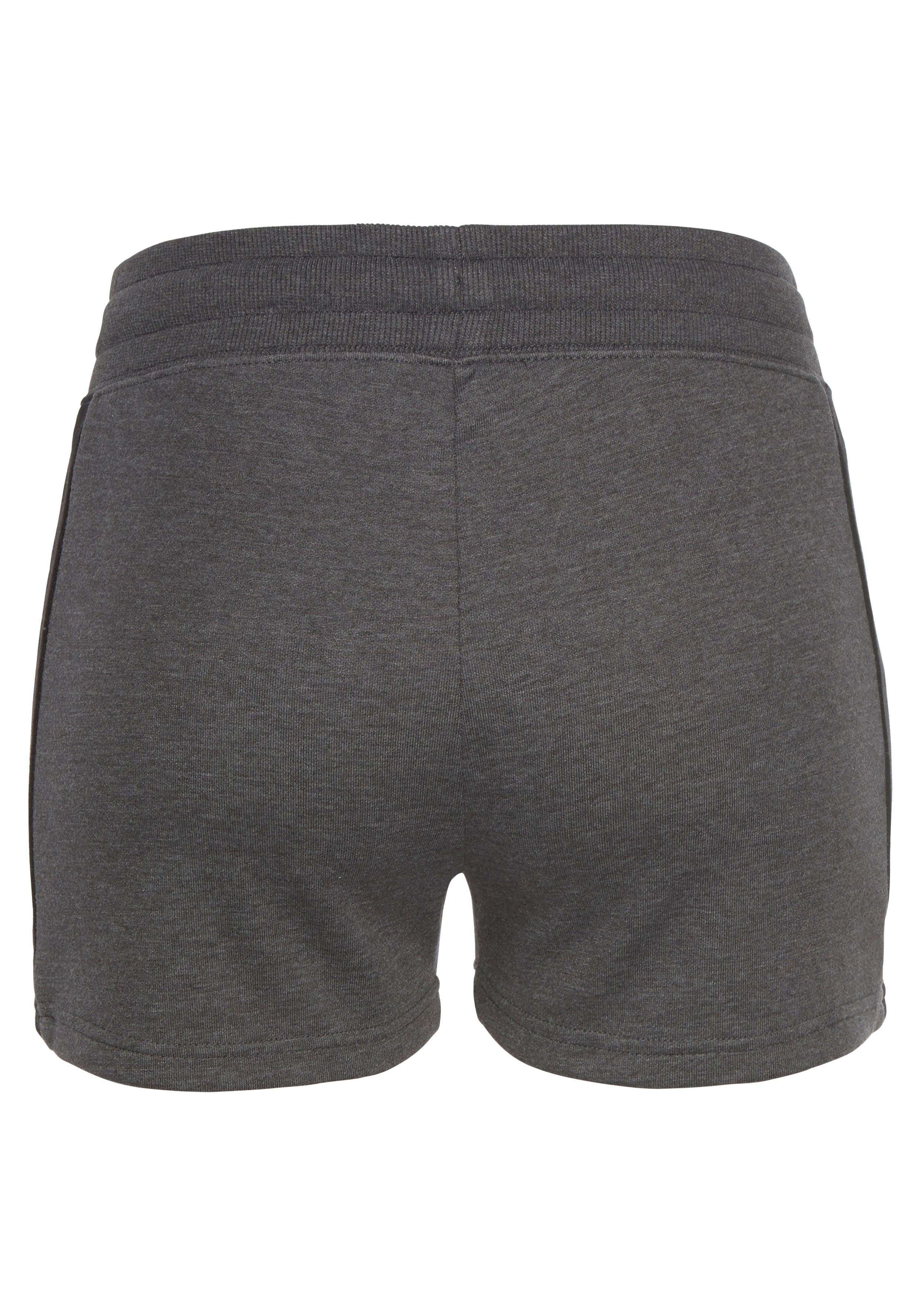 Bench. Loungewear Relaxshorts mit Seitenstreifen, Loungewear