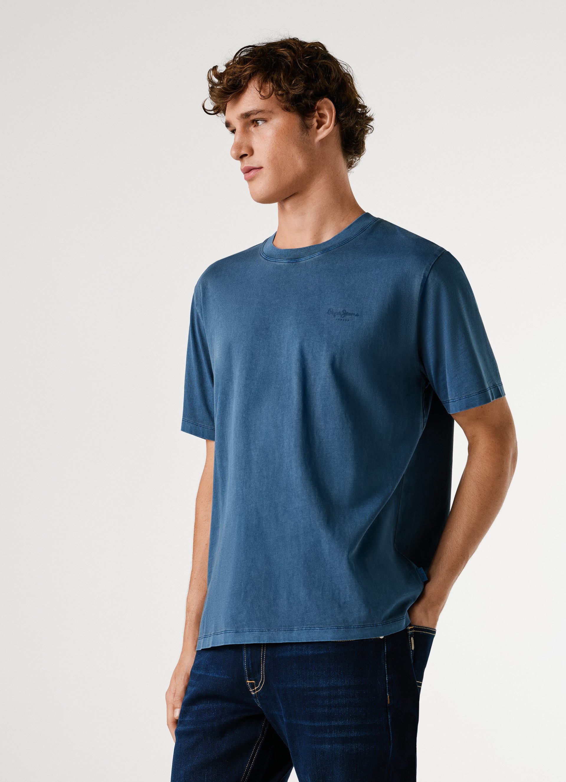 Pepe Jeans T-Shirt JACKO mit kleinem Ton-in-Ton Logoschriftzug