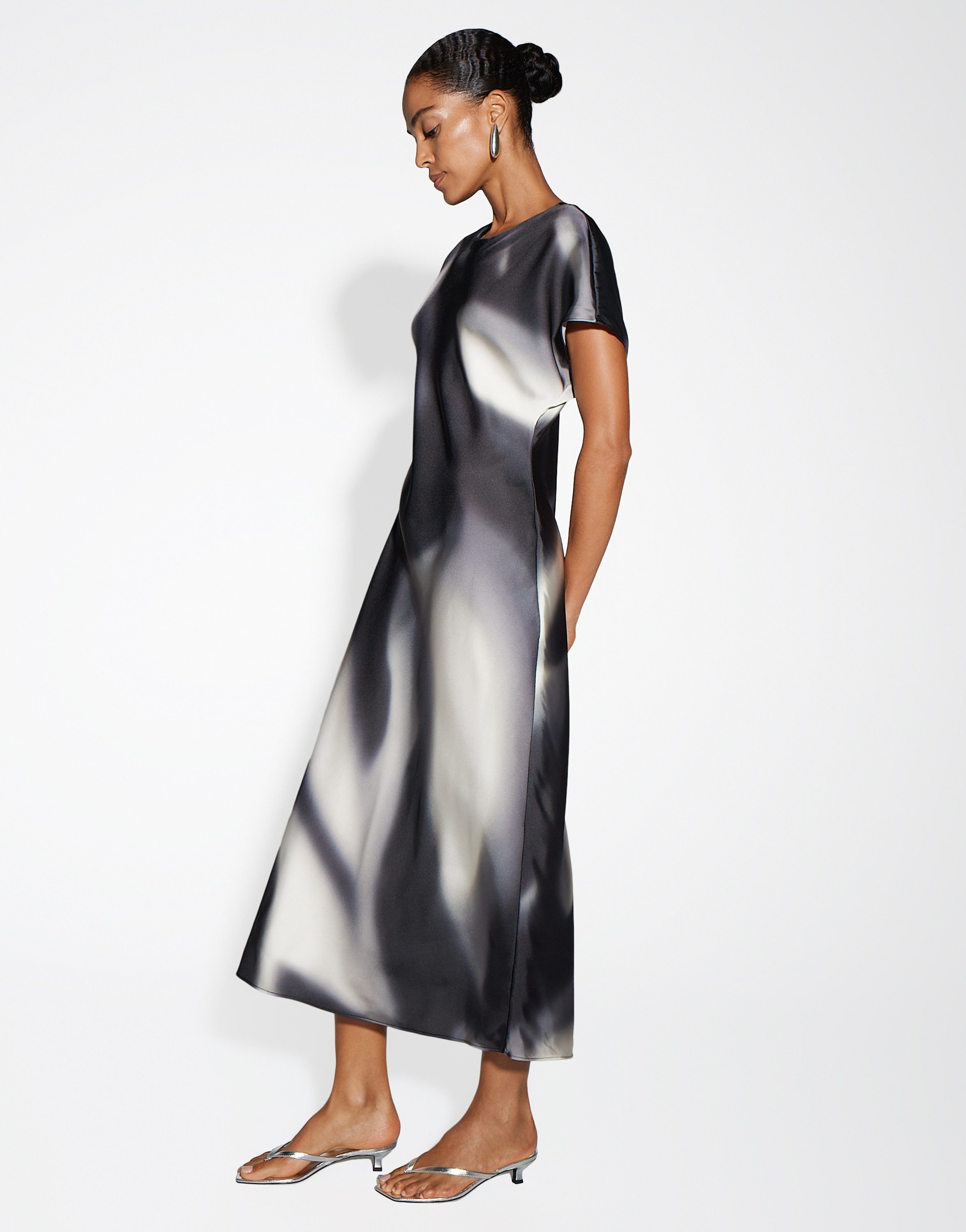 someday Midikleid QUIMMA mit galaktischem Print