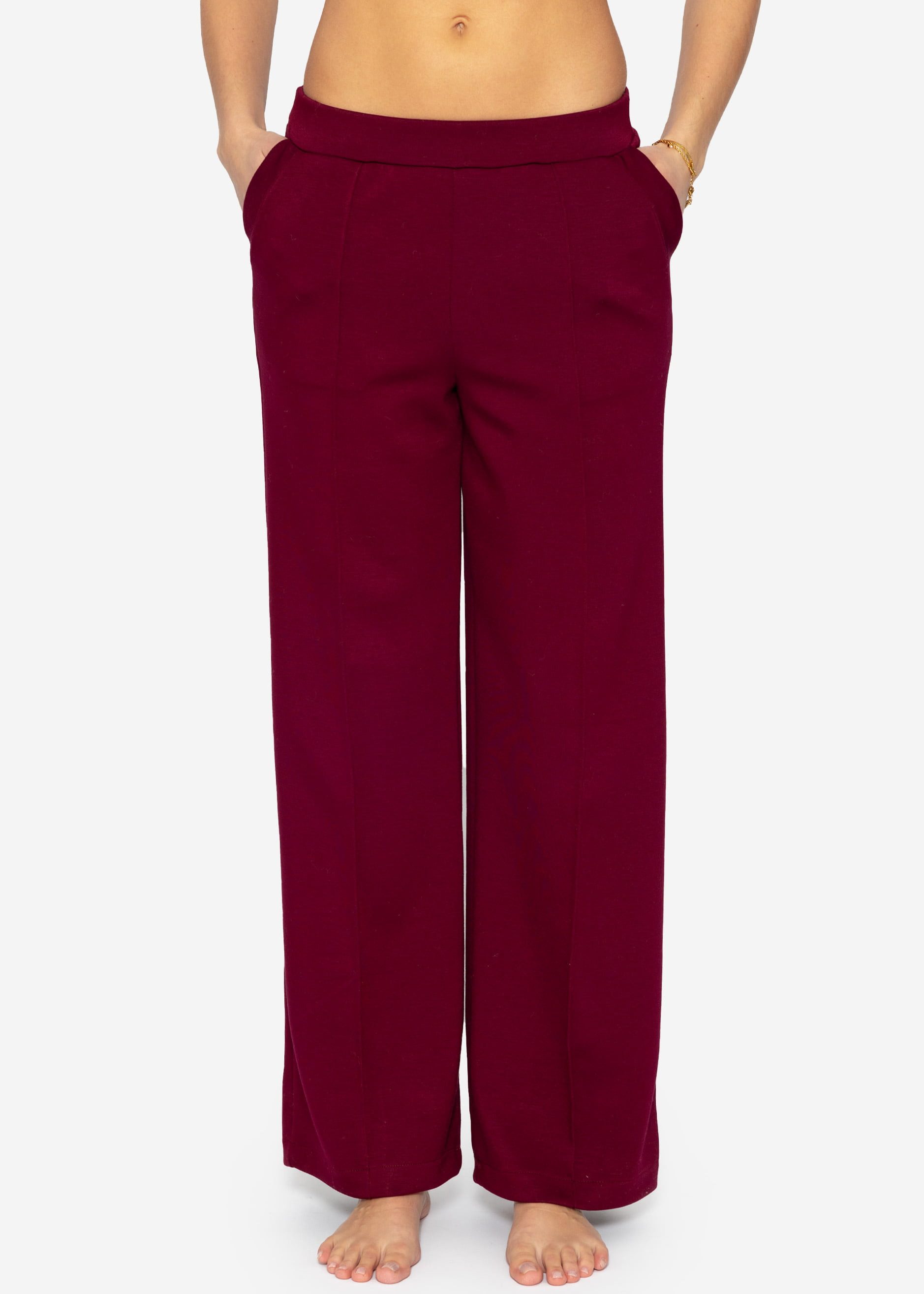 SASSYCLASSY Stoffhose Softe Jogginghose Damen mit Ziernaht Details Lockere Sweathose mit Biese in Weitbeine Gummibund Braun Burgundy