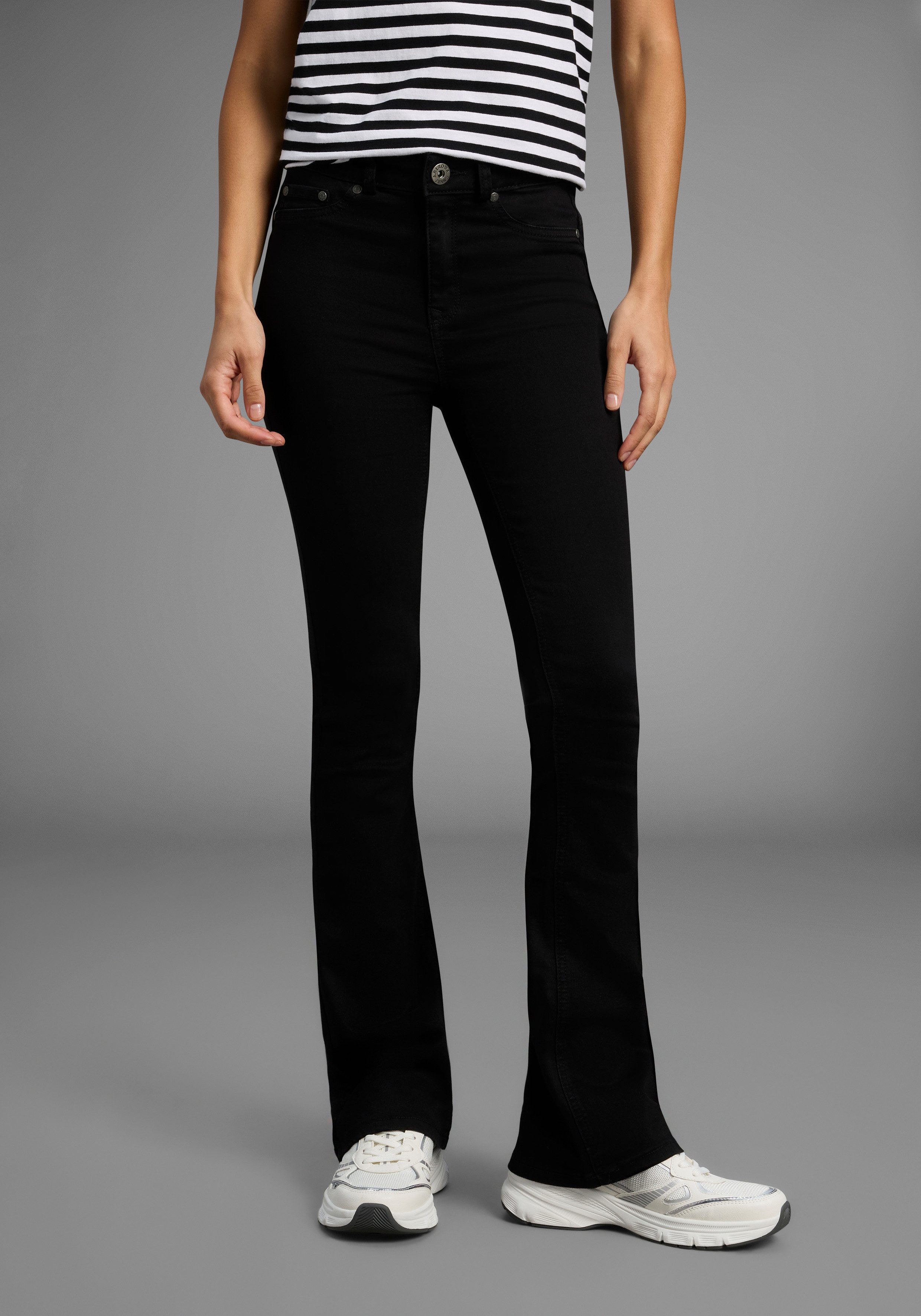 Arizona Bootcut-Jeans Ultra Stretch ausgestellte Beinform, Used-Waschung, hohe Leibhöhe