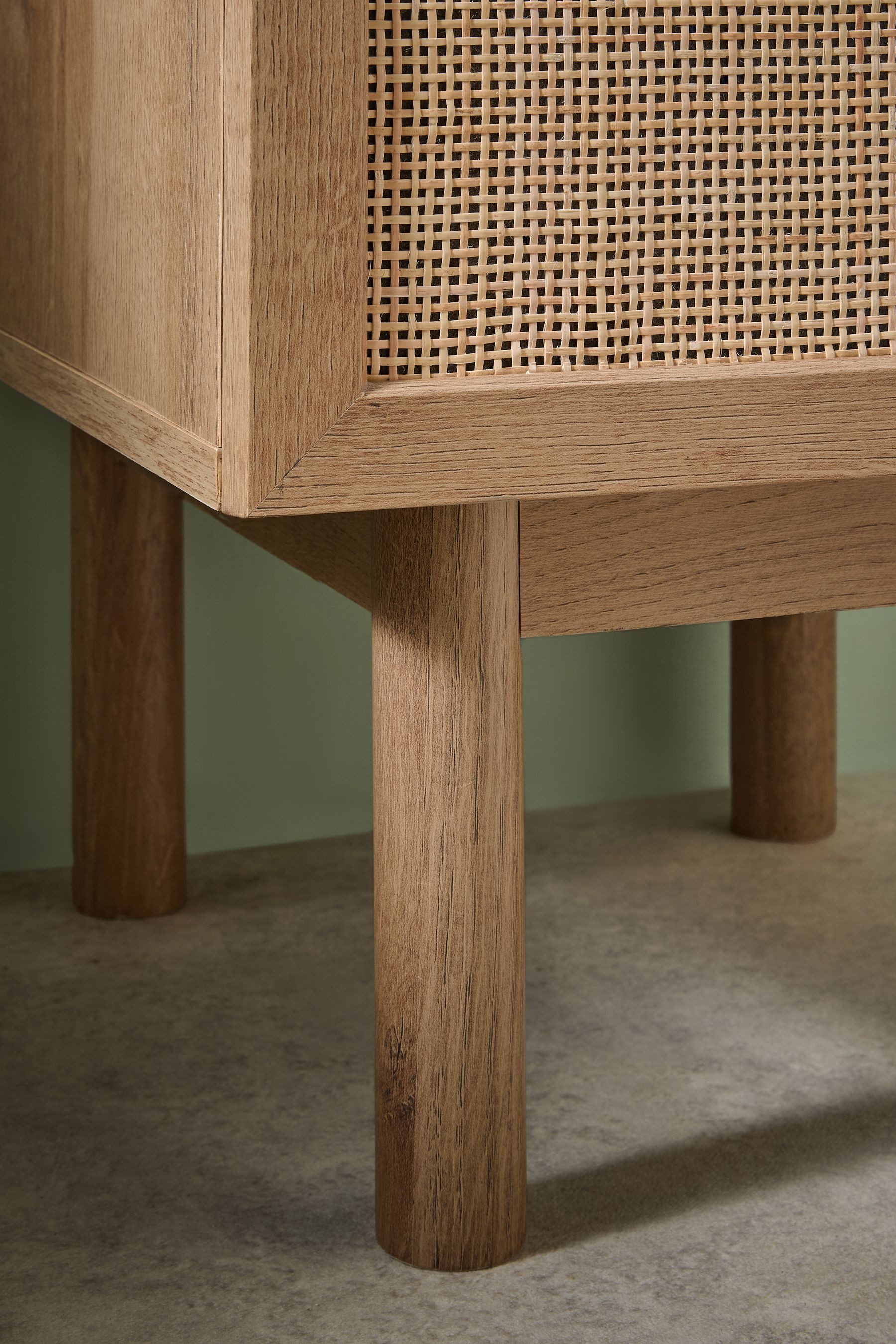 MADE Nachtkommode MADE.COM Pavia Nachttisch aus Rattan (1 St)