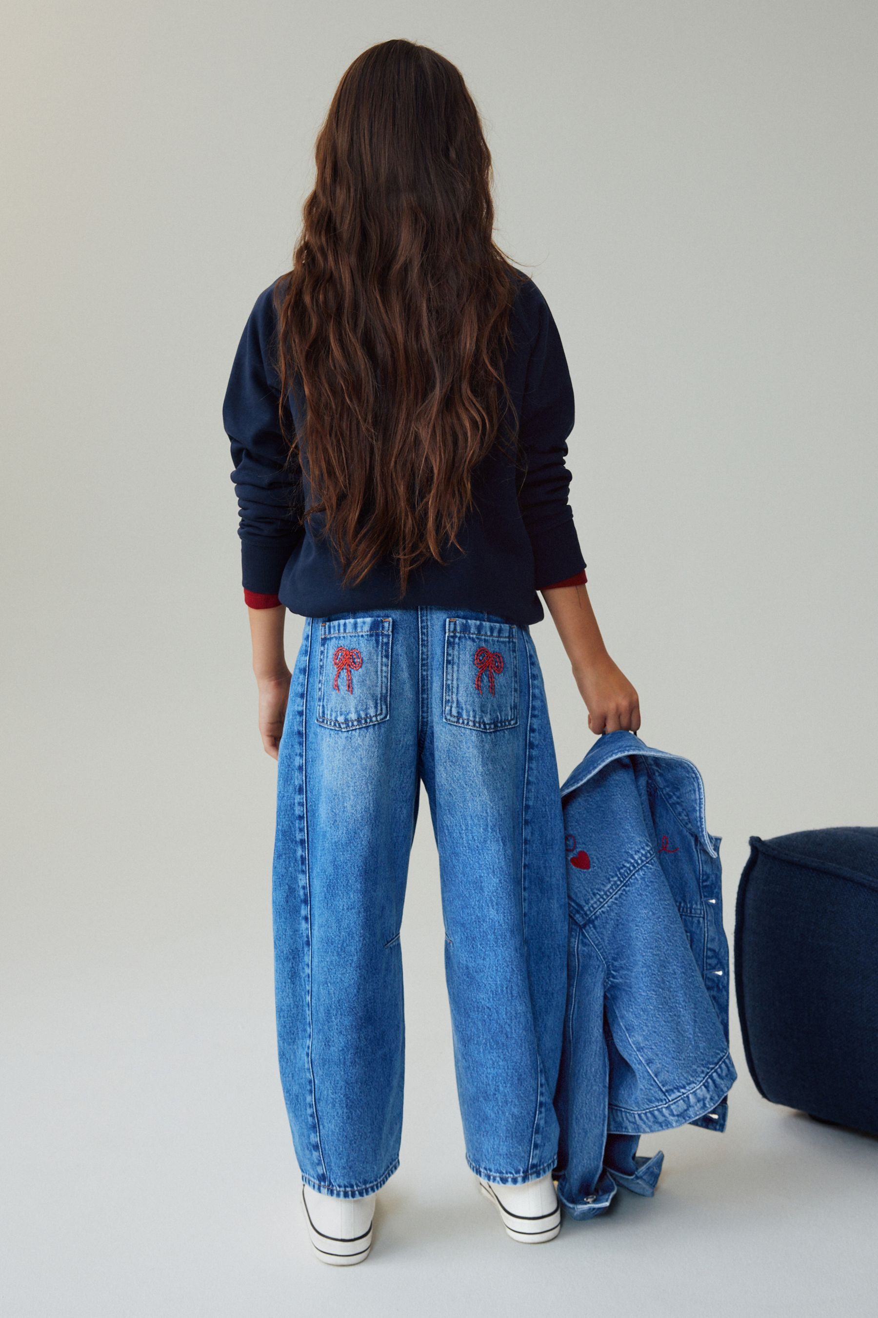 Next Weite Jeans Jeans mit Barrel-Bein und Stickerei (1-tlg)