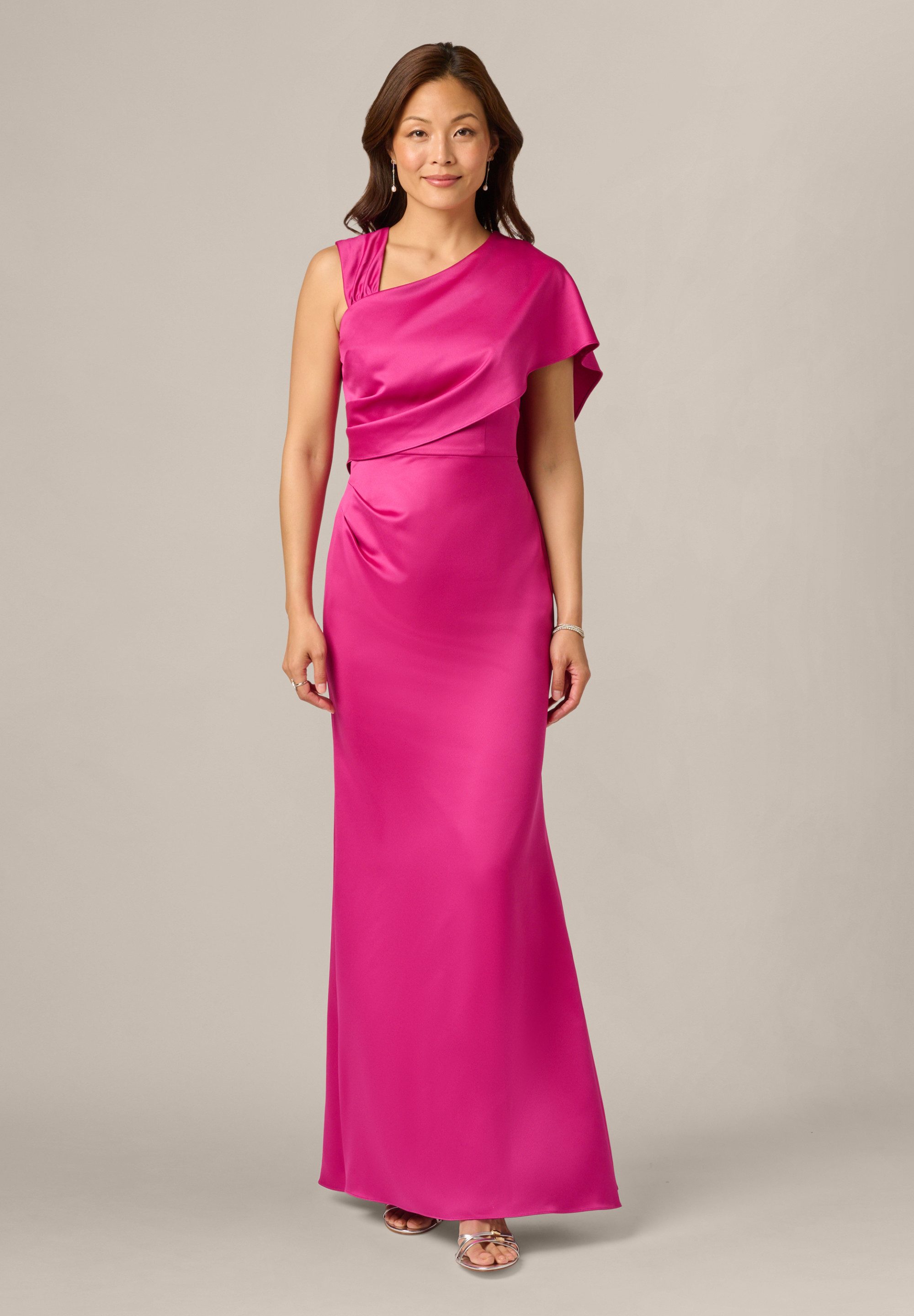 Adrianna Papell Abendkleid Satin Crepe Draped Gown Klassisches, elegantes und skulpturales Satin-Kleid