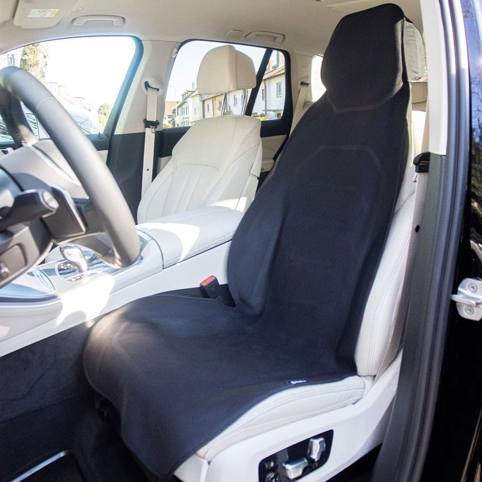 Type S car seat protector, waterproof Drilock, car seat protector made of neoprene. Durable and reusable.