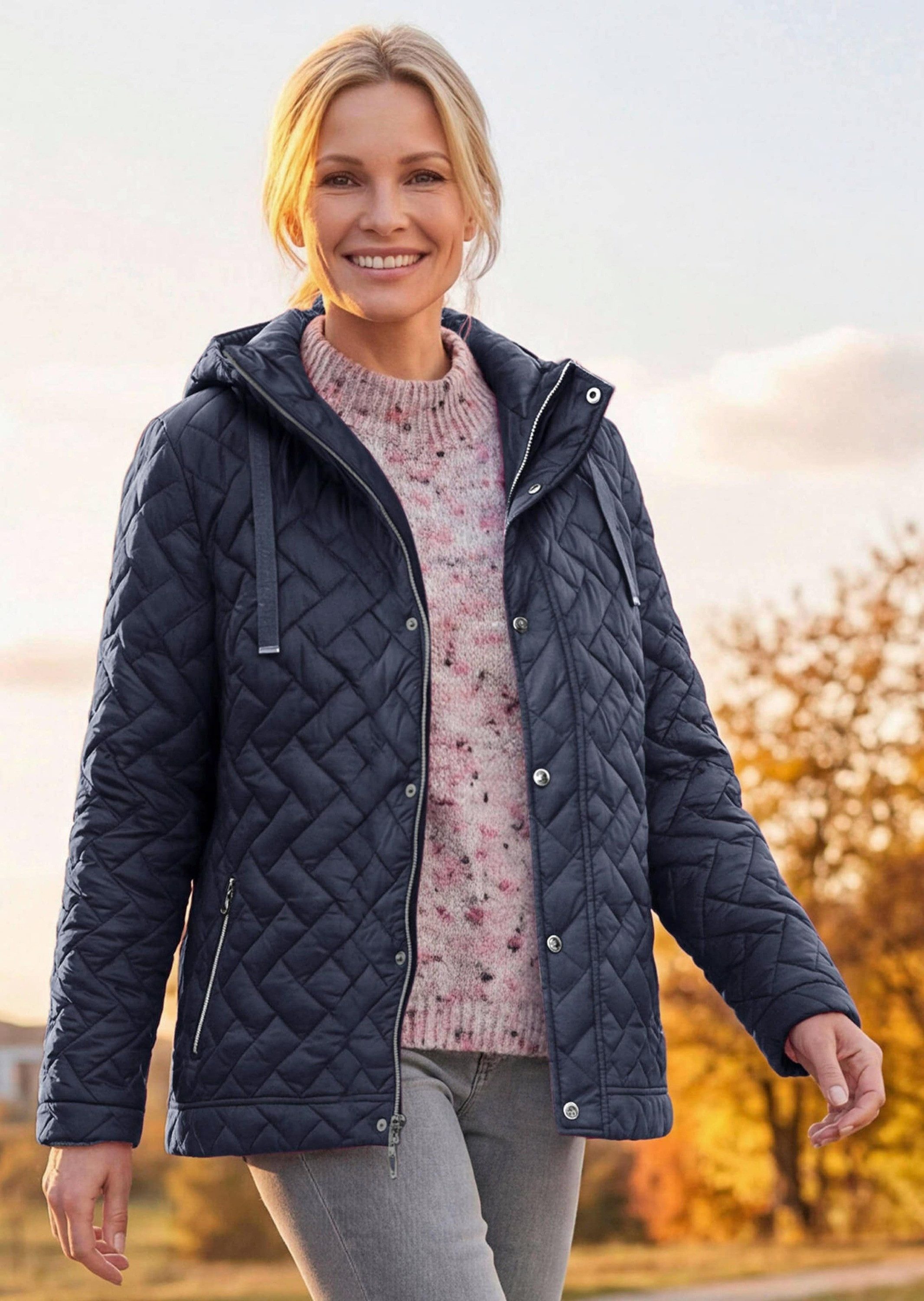GOLDNER Outdoorjacke Übergangsjacke mit Kapuze Winterjacke mit Druckknöpfen, Reißverschluss, Taschen und Langarm
