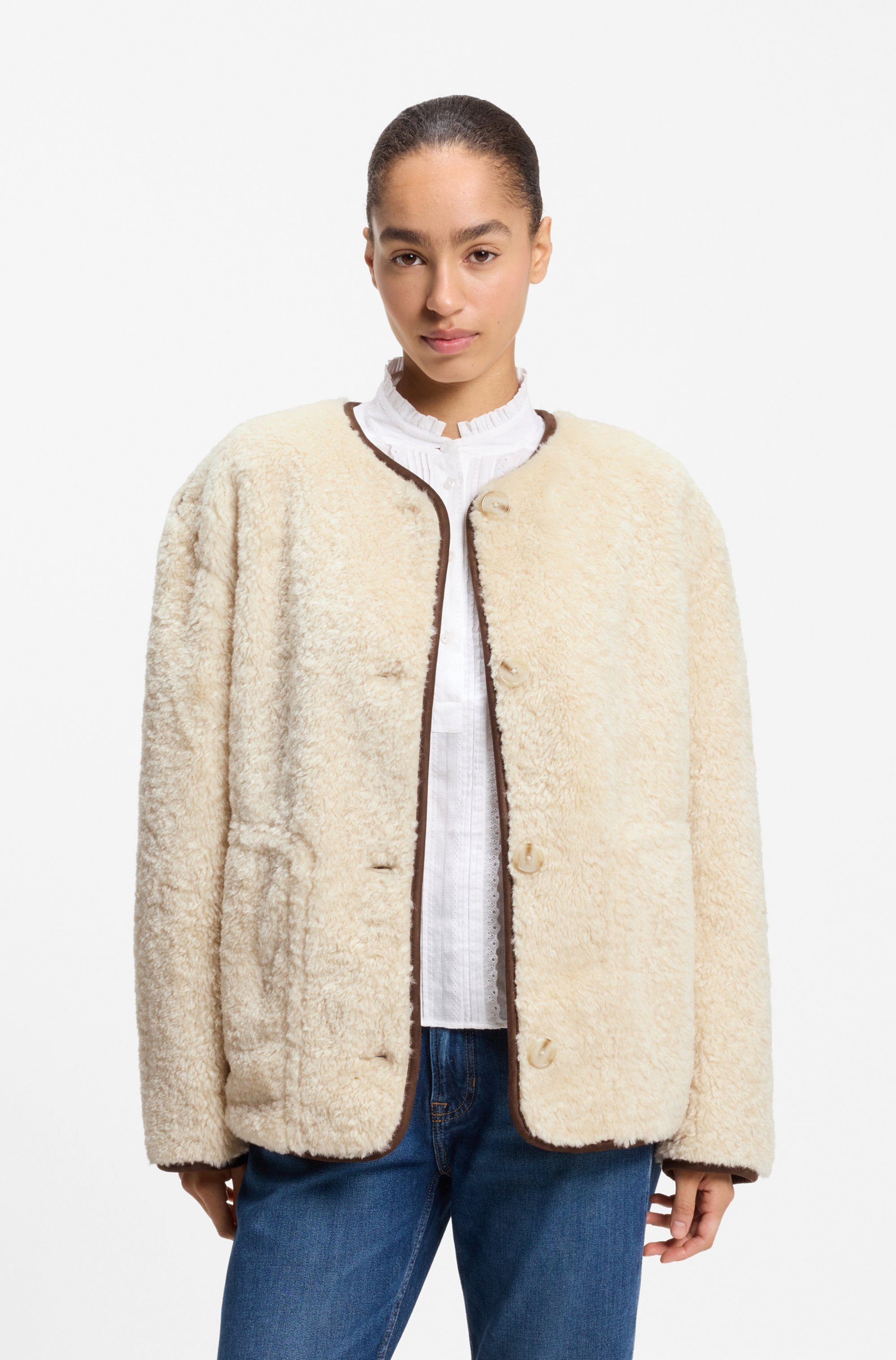 BOSS ORANGE Plüschjacke Cody Premium Damenmode aus softem Teddy-Gewebe, Relaxed Fit