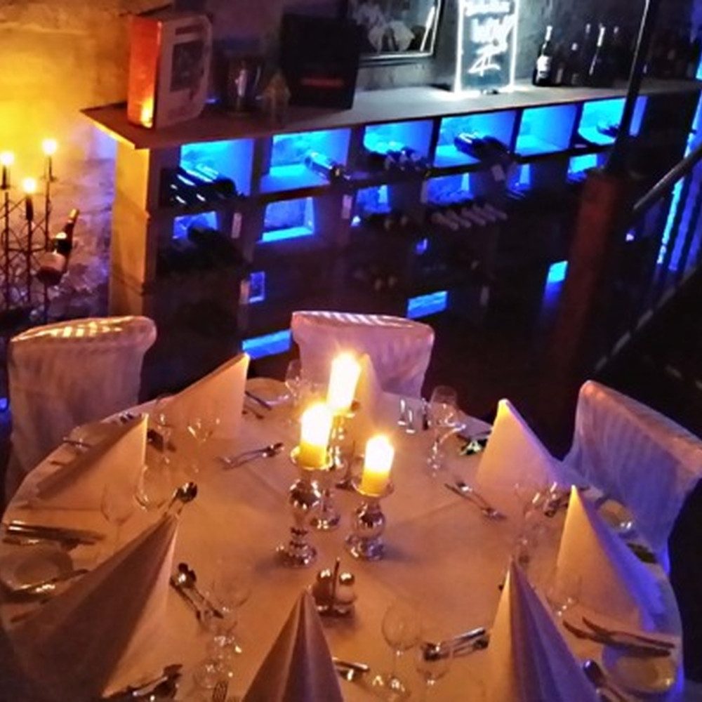 Jochen Schweizer Erlebnisgutschein Erlebnisrestaurant Dinner in the Bright Ilberstedt, Jetzt erleben!