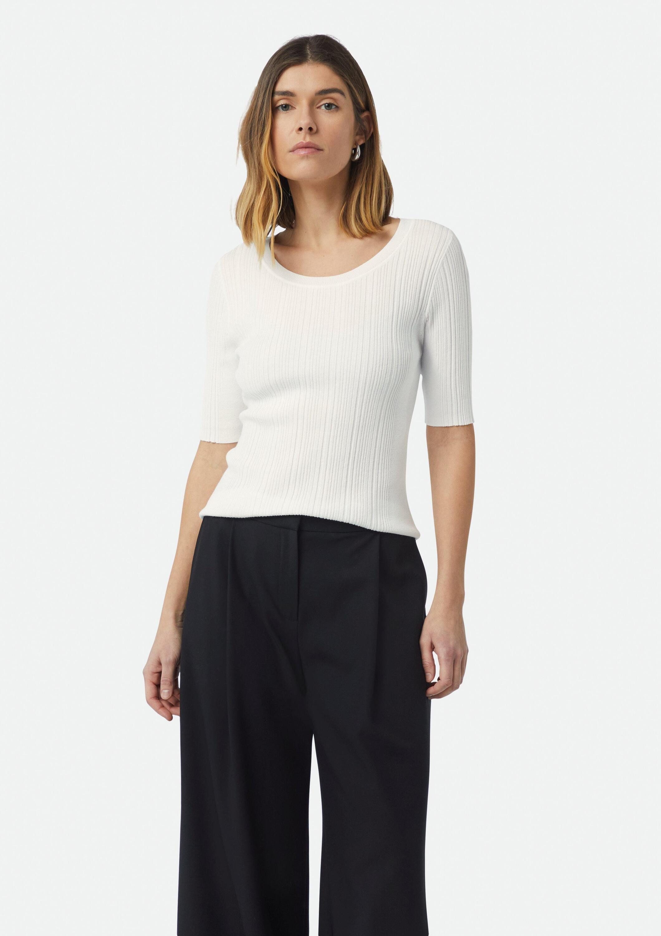 comma Kurzarmpullover Strickpullover Elastischer Slim-Fit-Pullover mit Ripp günstig online kaufen