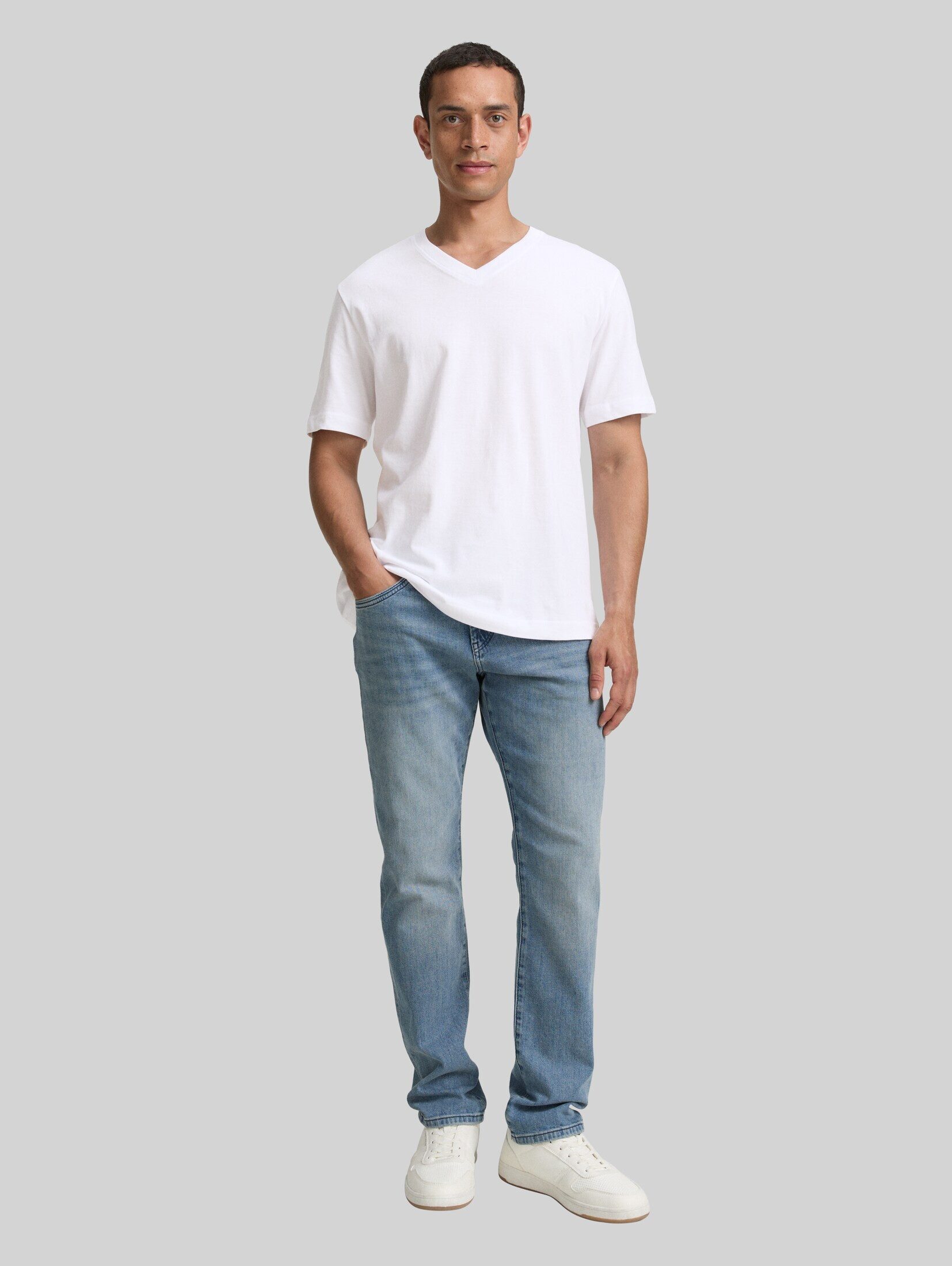 TOM TAILOR T-Shirt T-Shirt (im 2er Pack) T-Shirts mit V-Ausschnitt im 2er-Pack – Bild 5 von 5