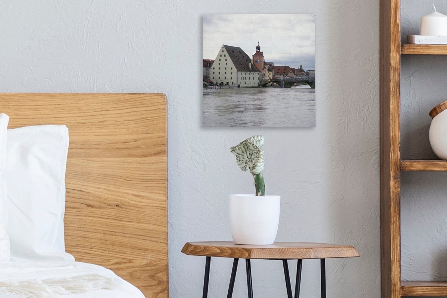 Donau fließt für Zentrum Wohnzimmer das historische Schlafzimmer St), durch Leinwand von Die Bilder OneMillionCanvasses® Leinwandbild (1 Regensburg,