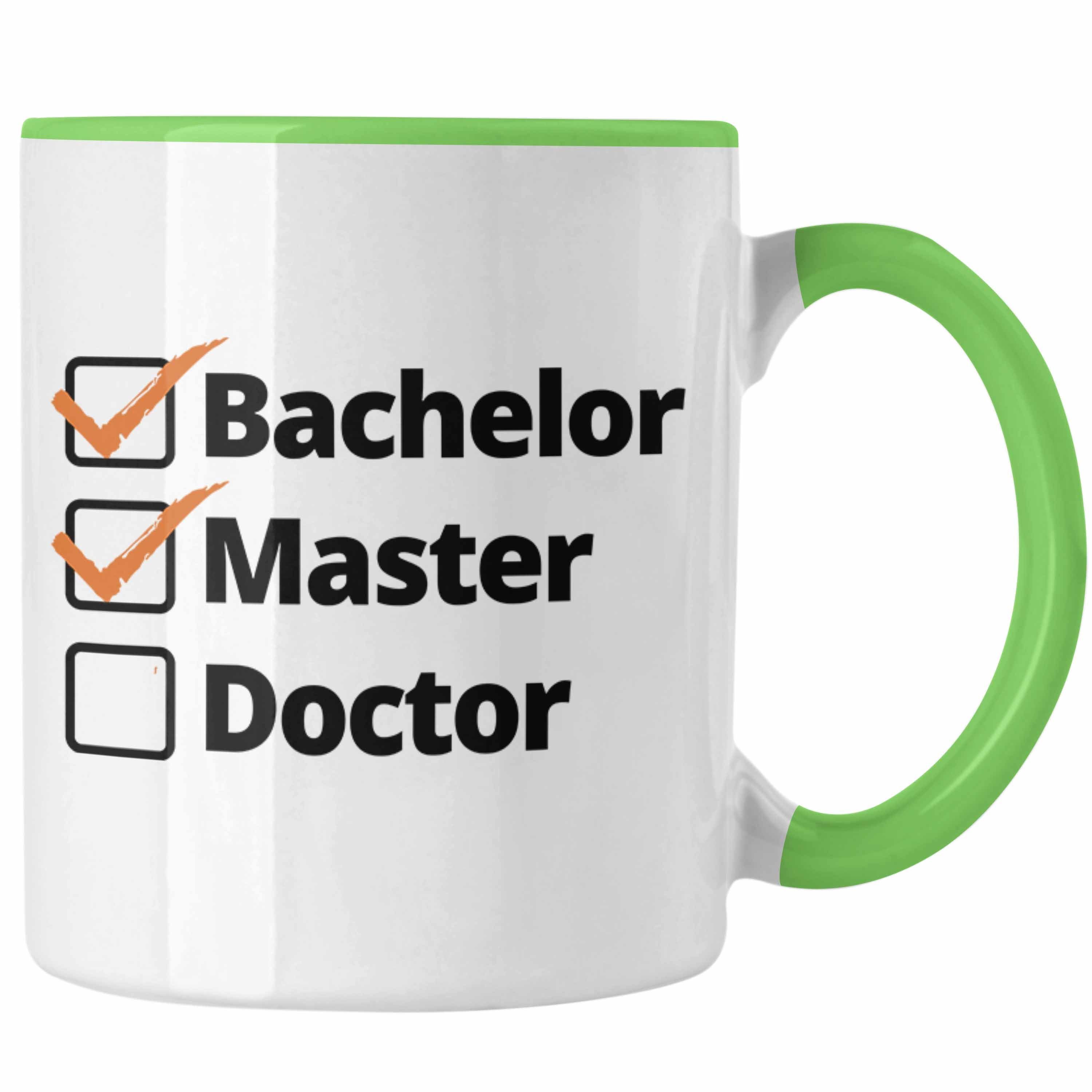 Trendation Tasse Trendation - Bachelor Geschenk Abschluss Tasse Spruch Master Graduation Bestanden Prüfung Grün | Teetassen