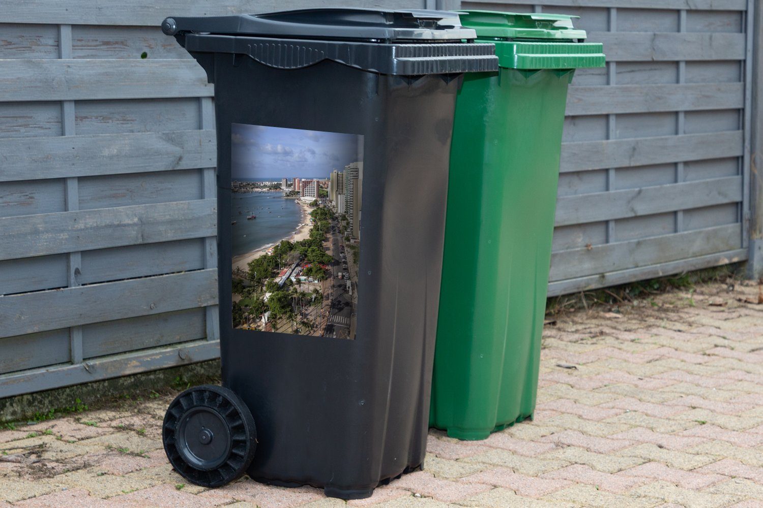MuchoWow Wandsticker Blick auf Brasilien Mülleimer-aufkleber, die Container, Fortaleza (1 in Sticker, Küste St), Mülltonne, von Abfalbehälter