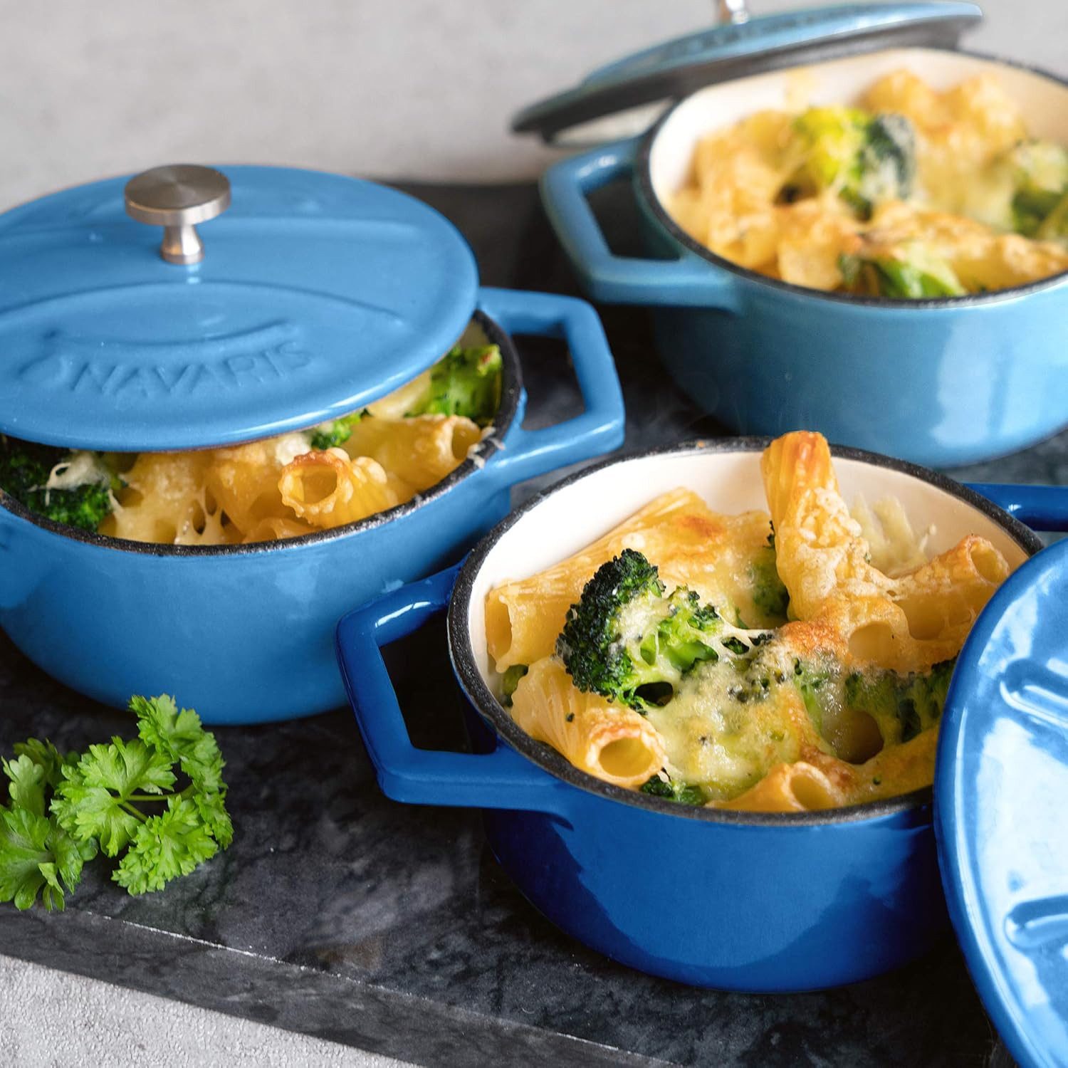 Navaris Serviertopf Navaris Mini Cocotte Set, 4 Gusseisen Töpfe mit Deckel, Blau