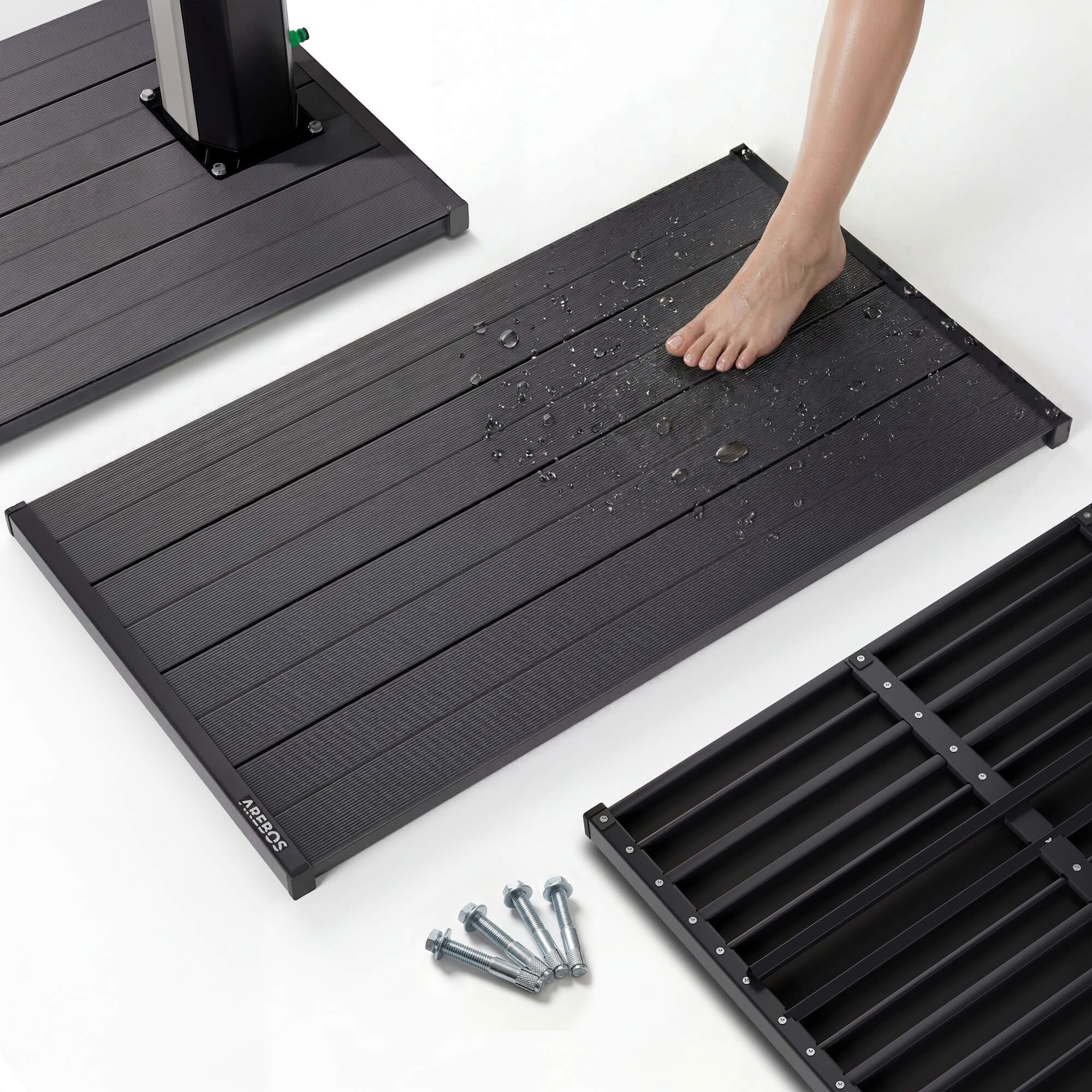 Arebos Solardusche PVC Bodenplatte rutschfest wetterfest stabil für Garten Dusche Pool, Belastbar, witterungsbeständig und vielseitig einsetzbar