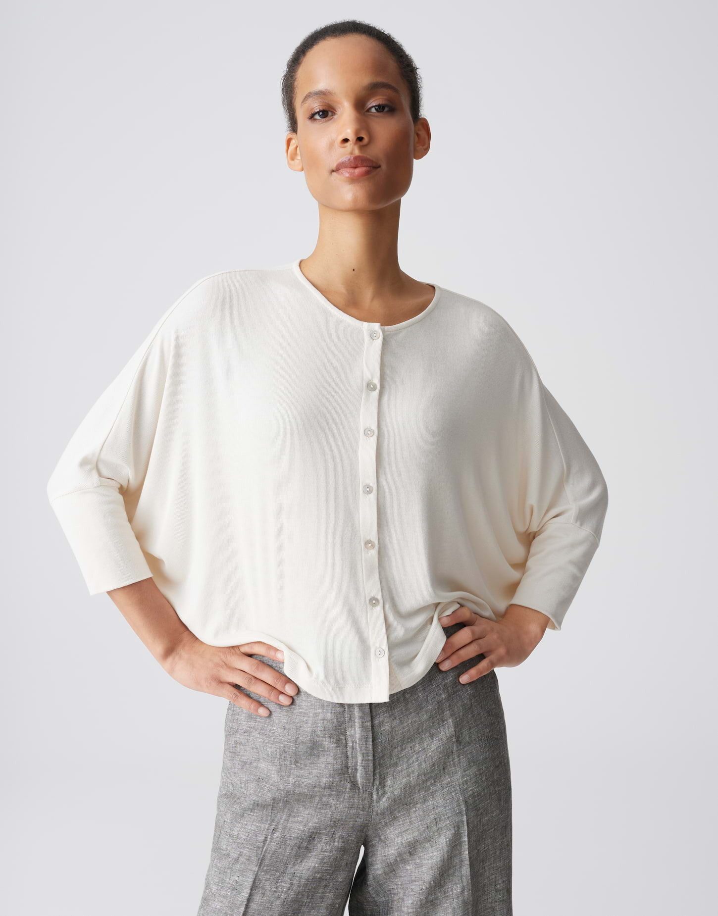 Opus 3/4-Arm-Shirt Sigefi aus weichem Viskosemix Der 3/4 Arm verleiht dem Look luftige Leichtigkeit