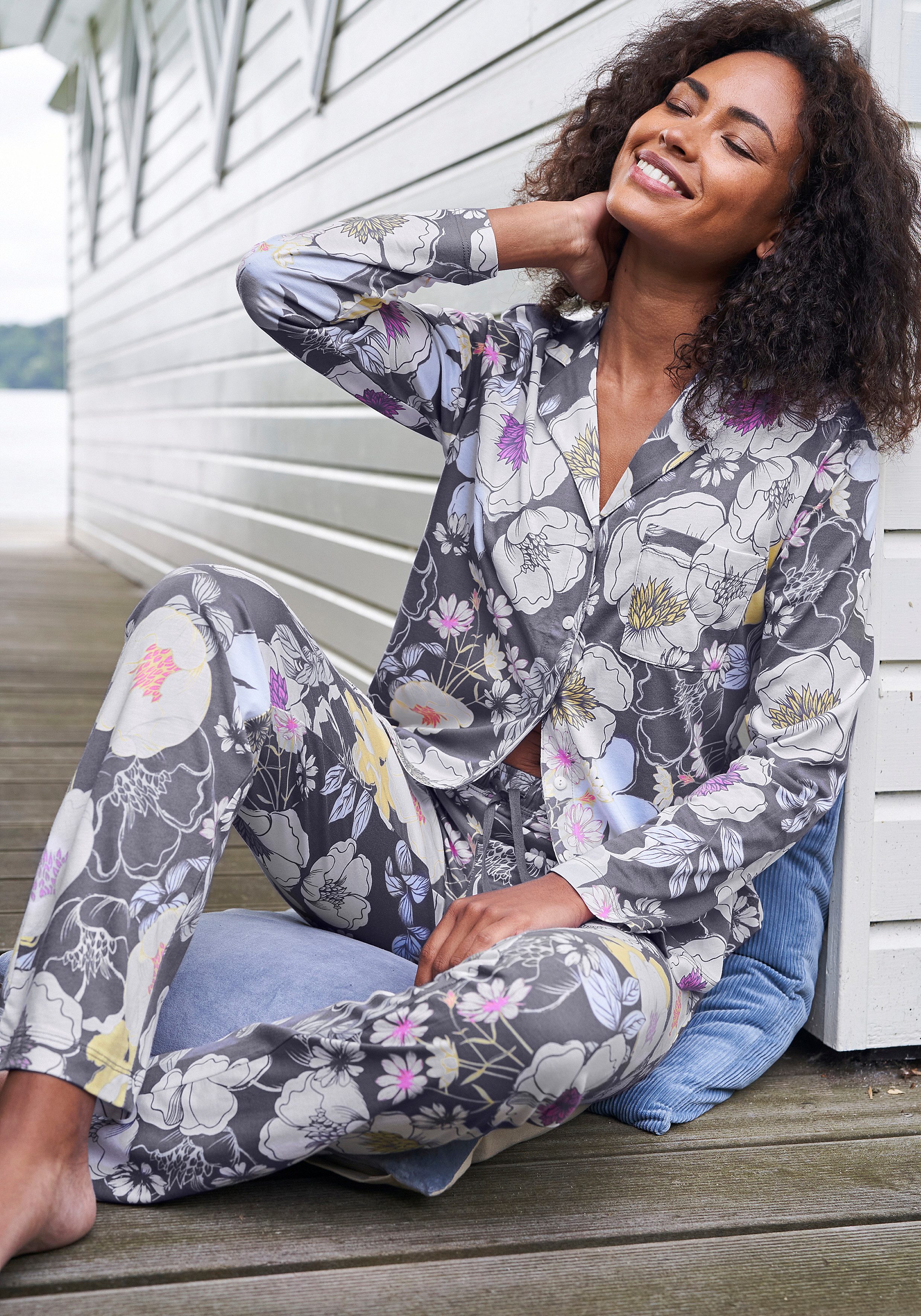 Vivance Dreams by Lascana Pyjama (Set, 2 tlg) in schönem Muster – Bild 4 von 5