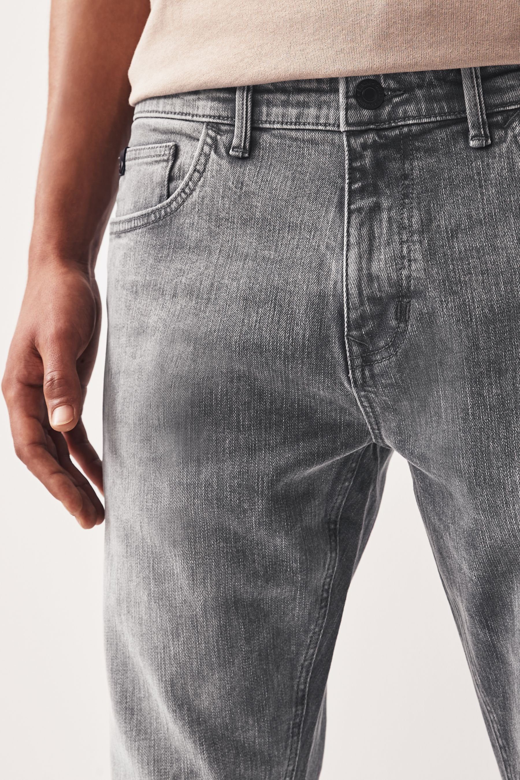 (1-tlg) schwerem Fit Next Premium-Jeans Grey Slim aus Slim-fit-Jeans Stoff