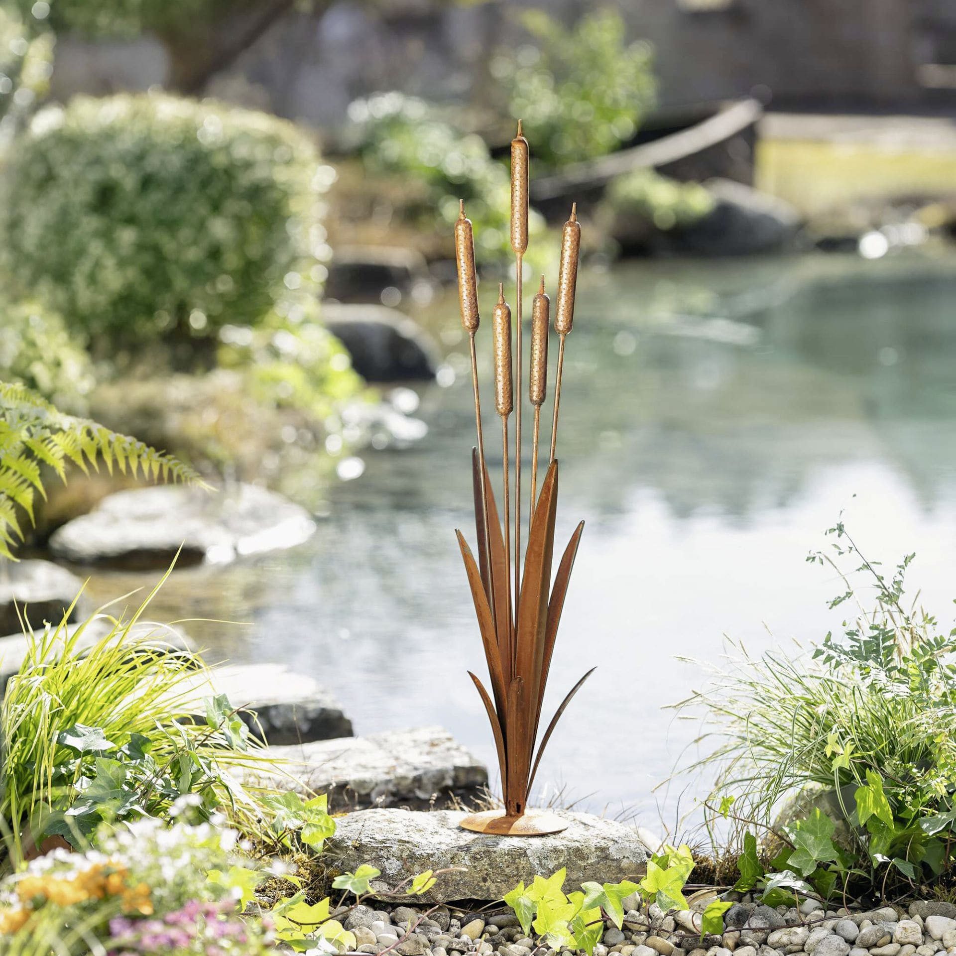 Dekoleidenschaft Gartenfigur "Schilf" Metall Gartendeko mit Edelrost, 91 cm hoch, Schilfgras, Outdoor Rostdeko für Draußen