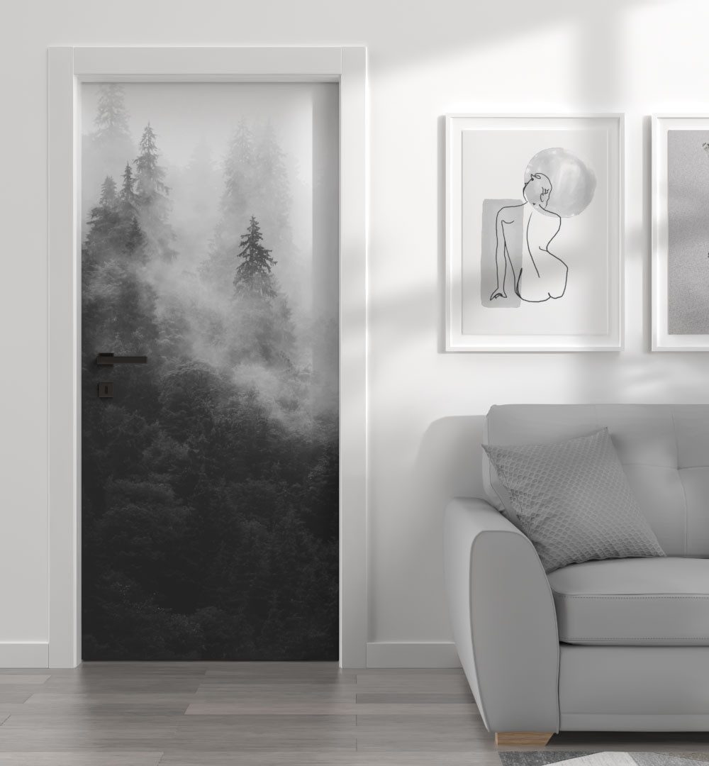MyMaxxi Dekorationsfolie Türtapete Türposter Türfolie selbstklebend nebliger Wald schwarz-weiß, (nebliger Wald schwarz/weiß, 1St.}, Klebefolie Tür aufgerollt), Selbstklebend