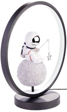 BRUBAKER LED Nachttischlampe Astronaut auf dem Mond mit Angel - 32 cm Tischlampe mit LED-Ring, mit indirekter Beleuchtung und USB-C Stecker, LED fest integriert, Handbemalte Weltraum Tischleuchte - Moderne Raumfahrt Deko Lampe