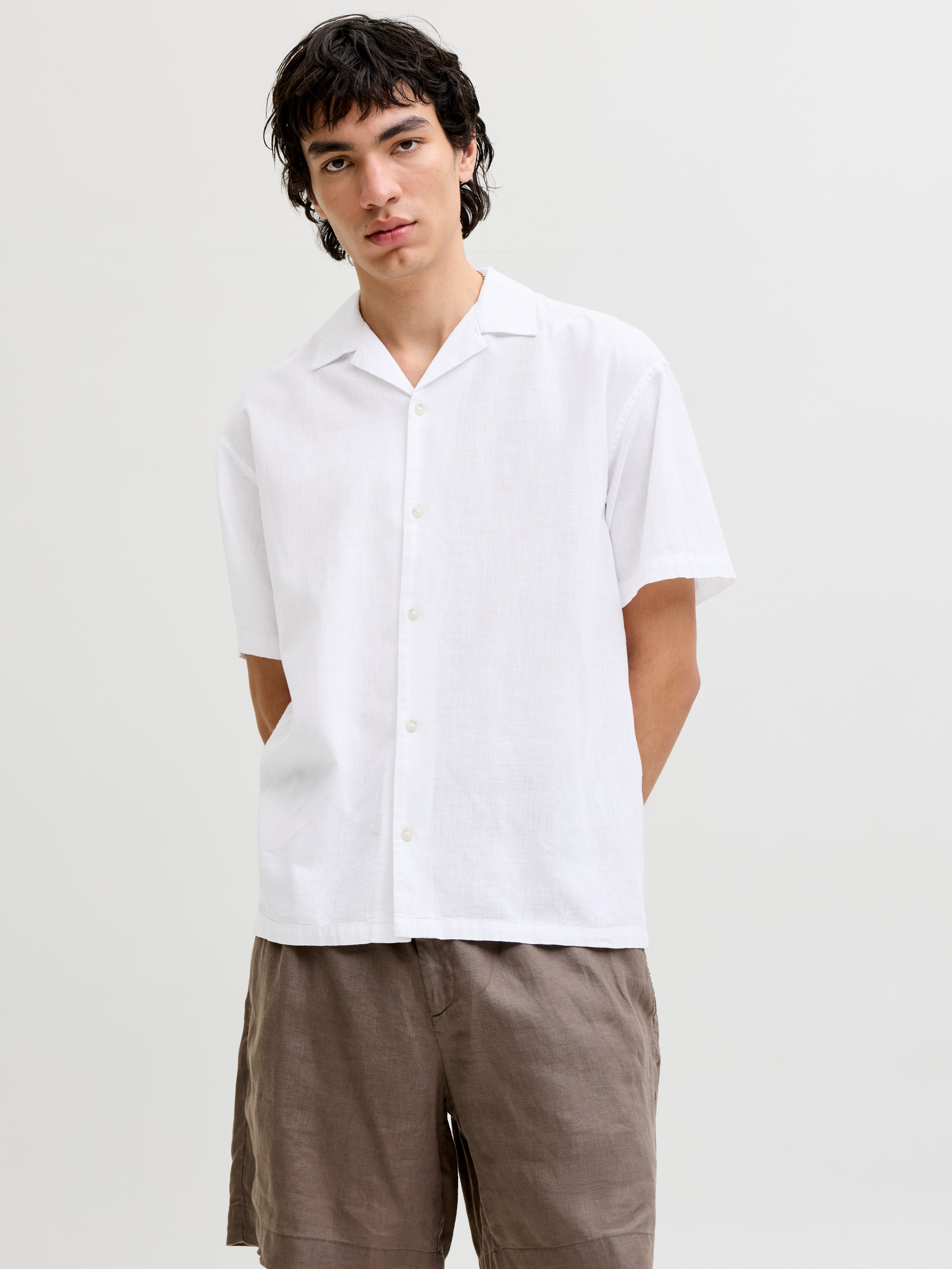 Kurzarmhemd JJESUMMER LINEN BLEND RESORT SHIRT SS SN