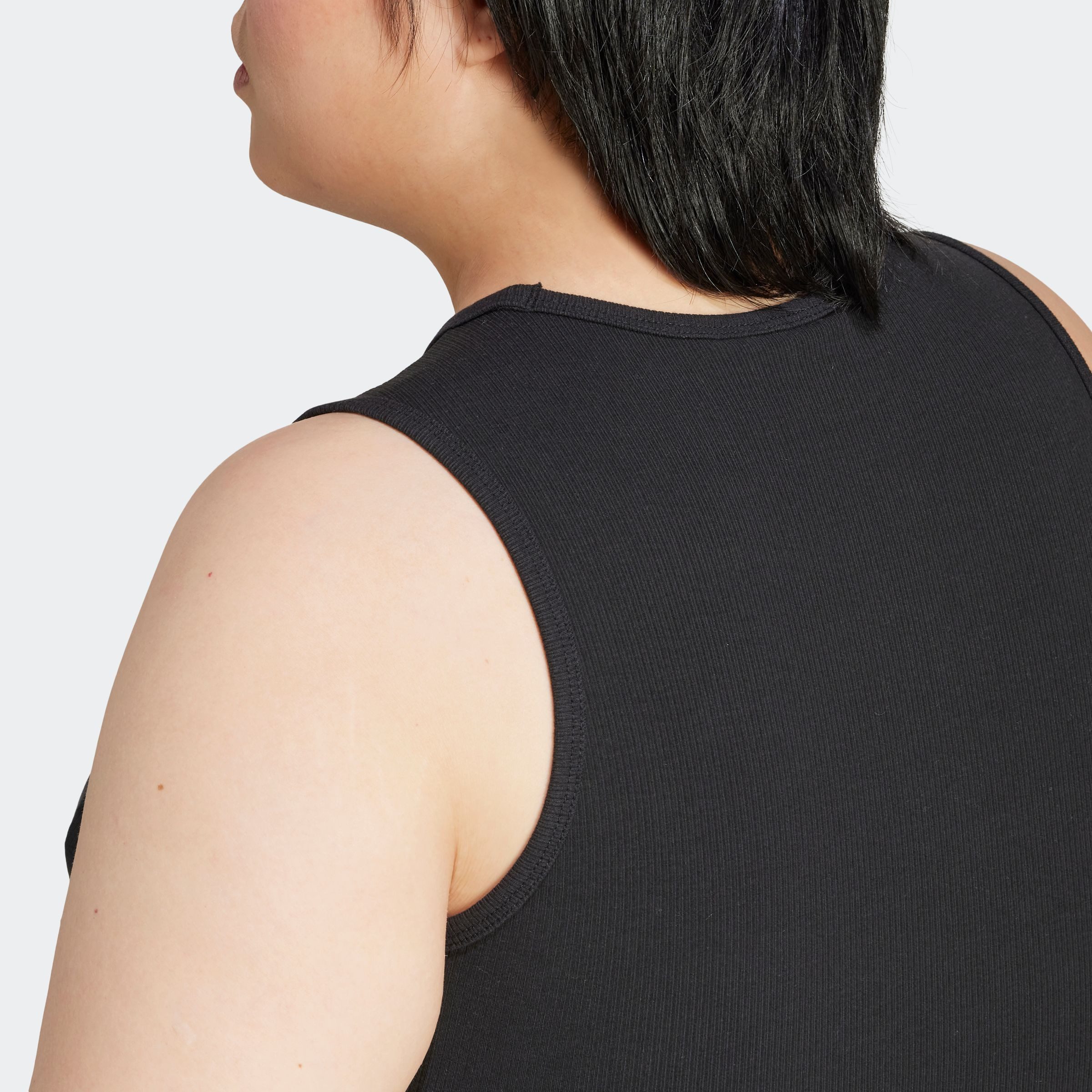 adidas Originals Tanktop ESS RIB TANK sportlicher Stil, leichtes und flexibles Design