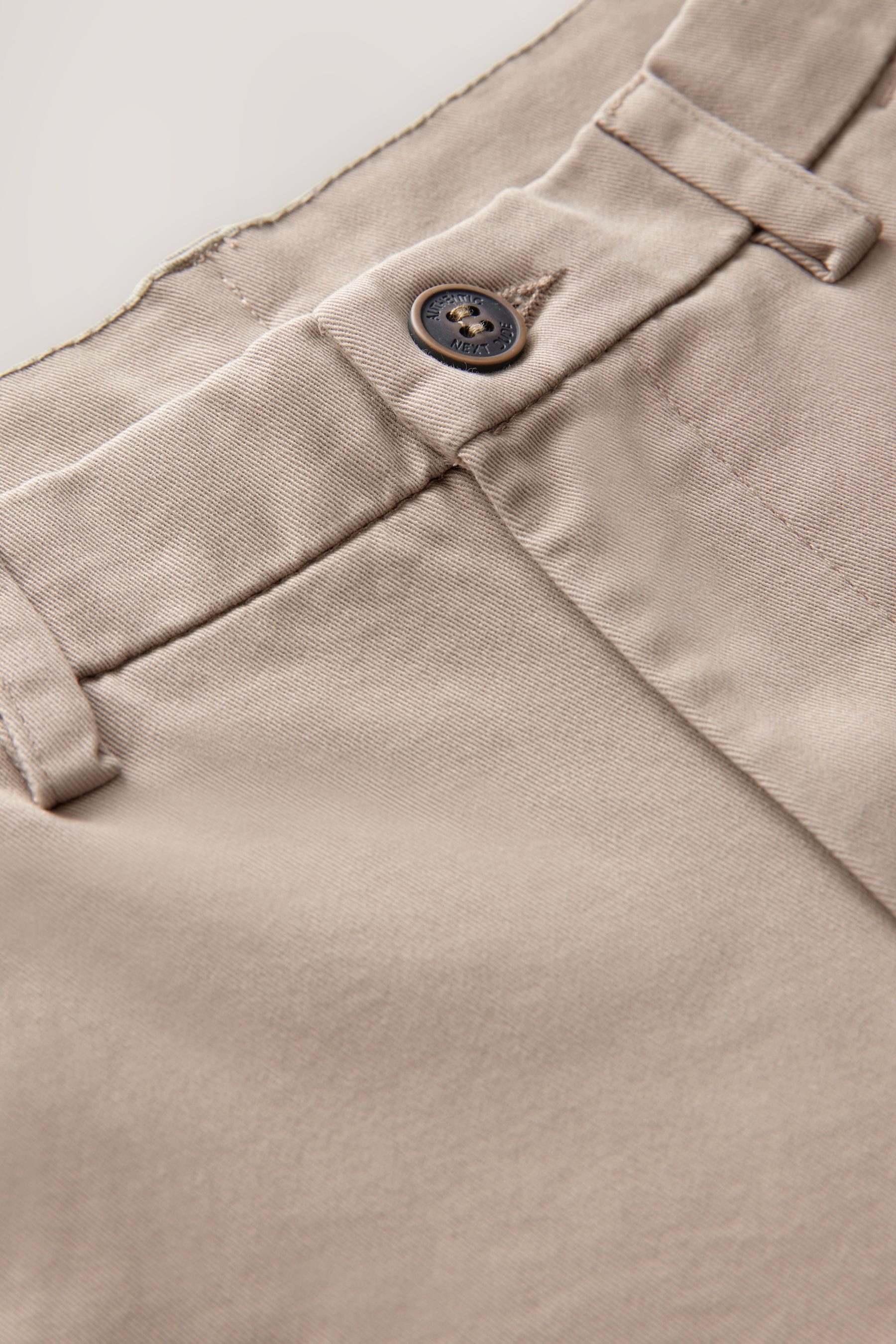 Next Chinohose Chinohose mit Stretch - Breite Passform (1-tlg)