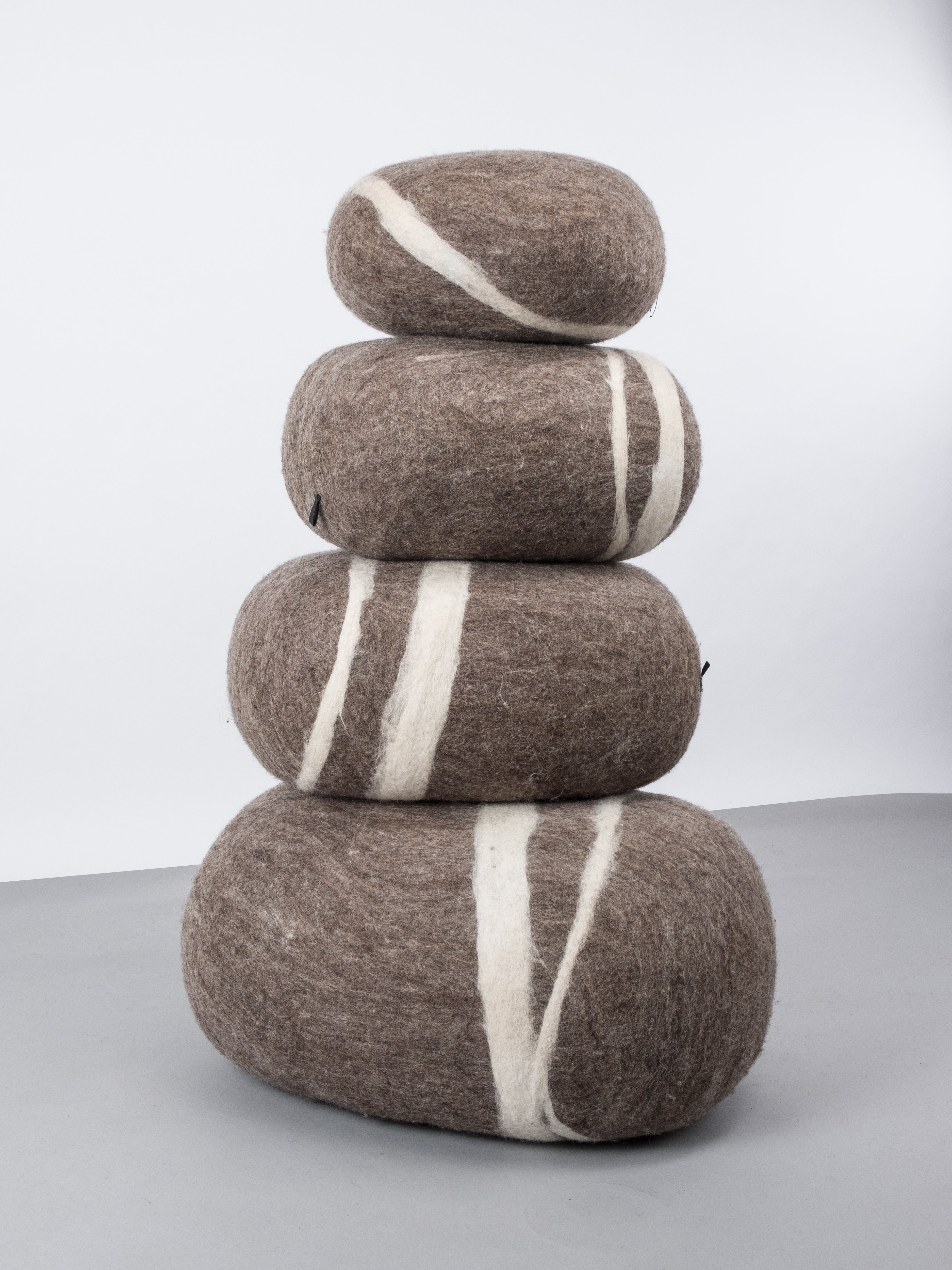 myfelt Pouf Filz Kieselstein (Pouf), 100% reiner Schurwolle, Meditationskissen, Hocker