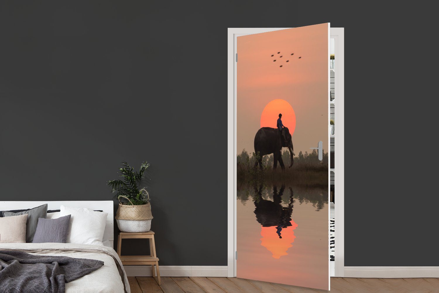 MuchoWow Türtapete in Sonnenuntergang einem Tür, St), Fototapete in Elefant 75x205 Matt, Türaufkleber, bei Reisfeld cm Ein bedruckt, (1 für Thailand
