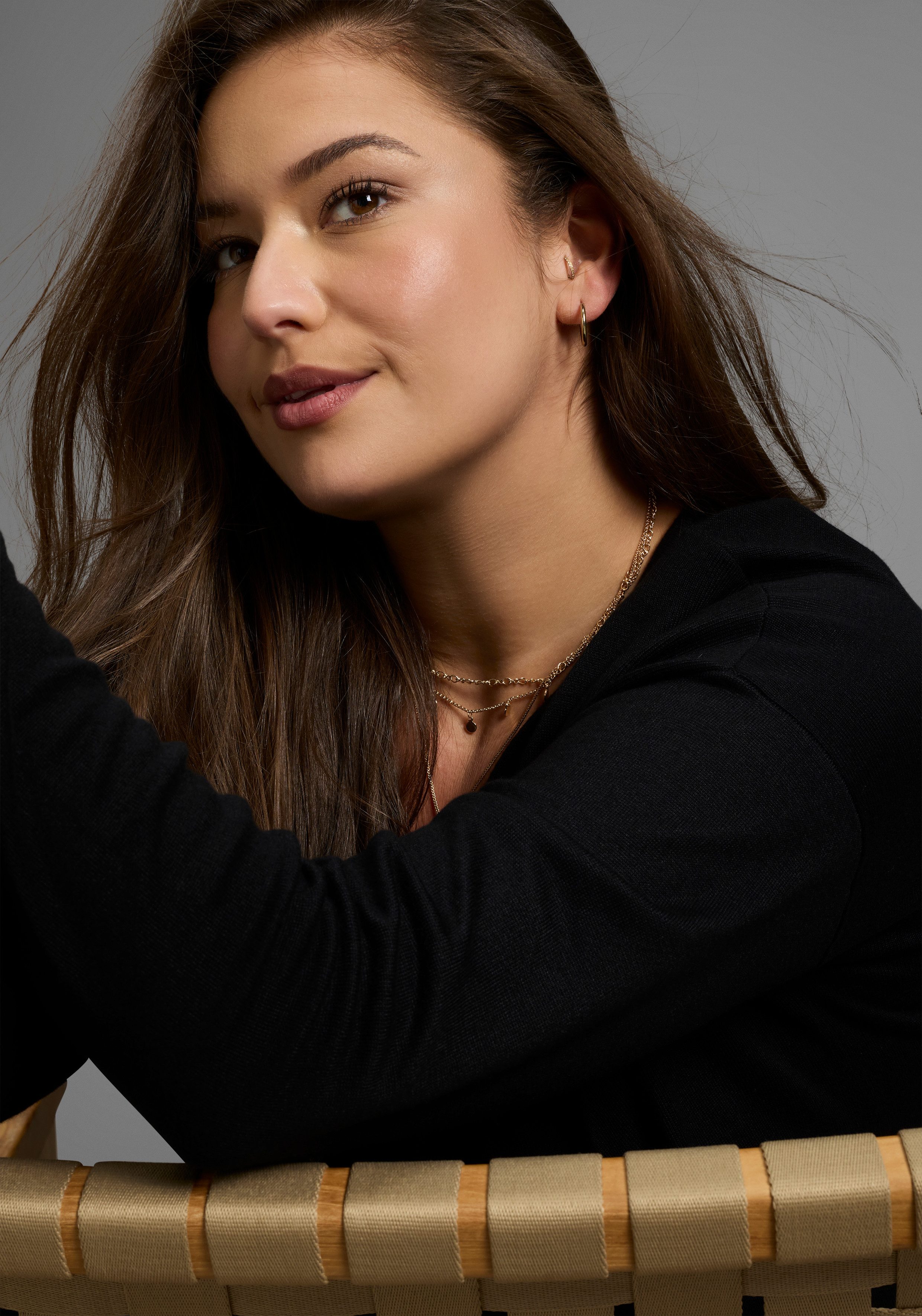 Laura Scott CURVE Longpullover aus fließendem Feinstrick mit schönem V-Ausschnitt - GROSSE GRÖSSE