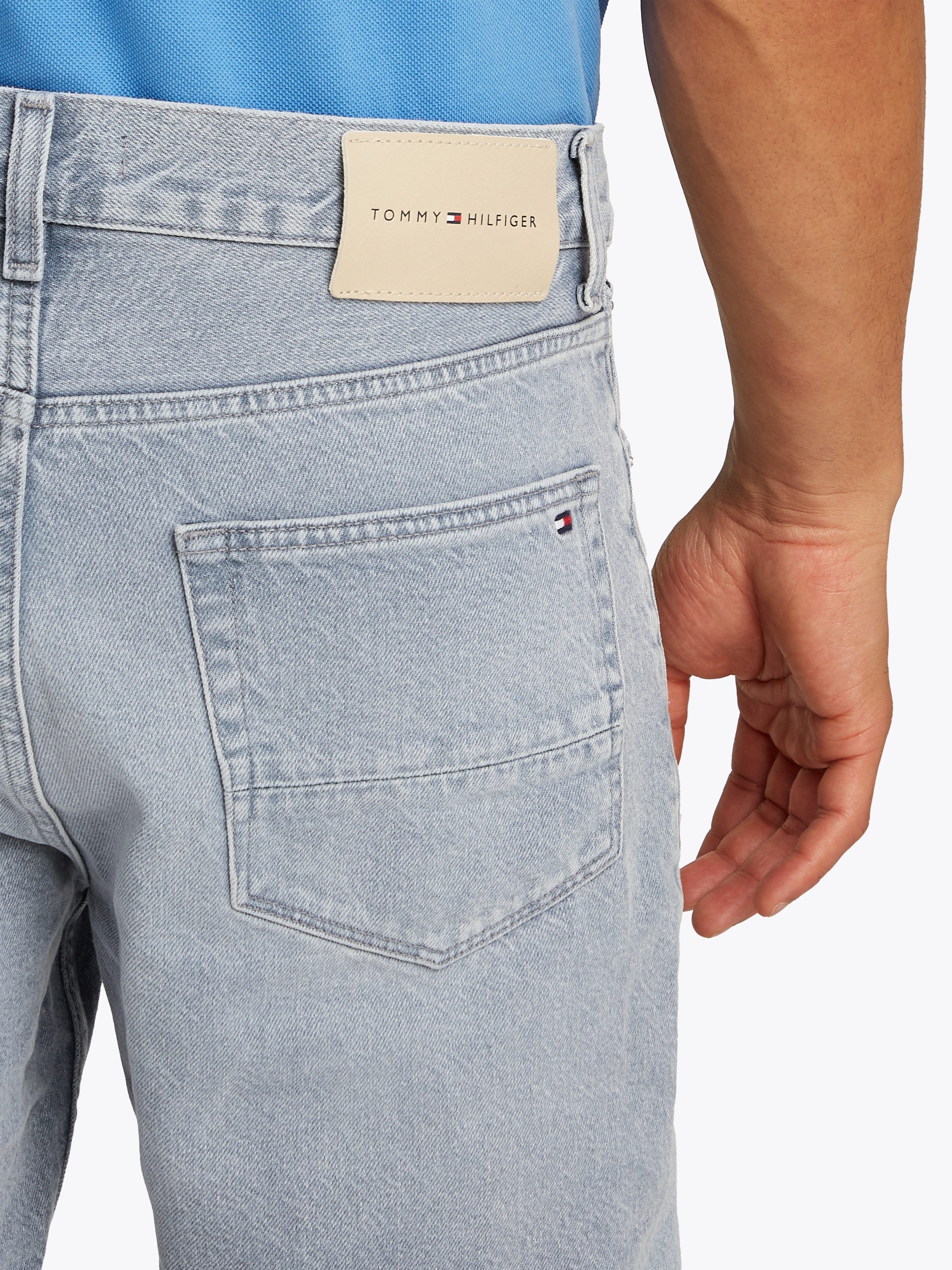 Tommy Hilfiger Tapered-fit-Jeans HARLEM Tapered Fit in grauer Waschung günstig online kaufen