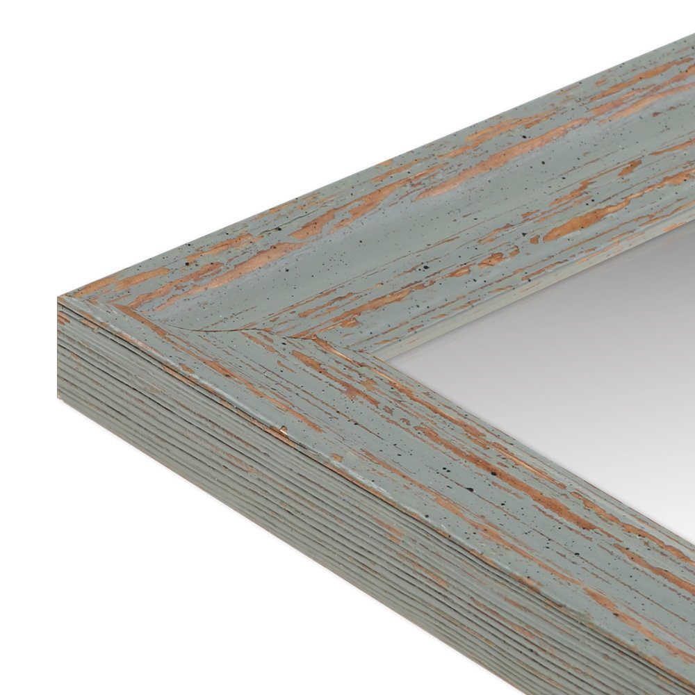 WANDStyle Wandspiegel H740, Grau, aus Massivholz im Shabby Chic Stil