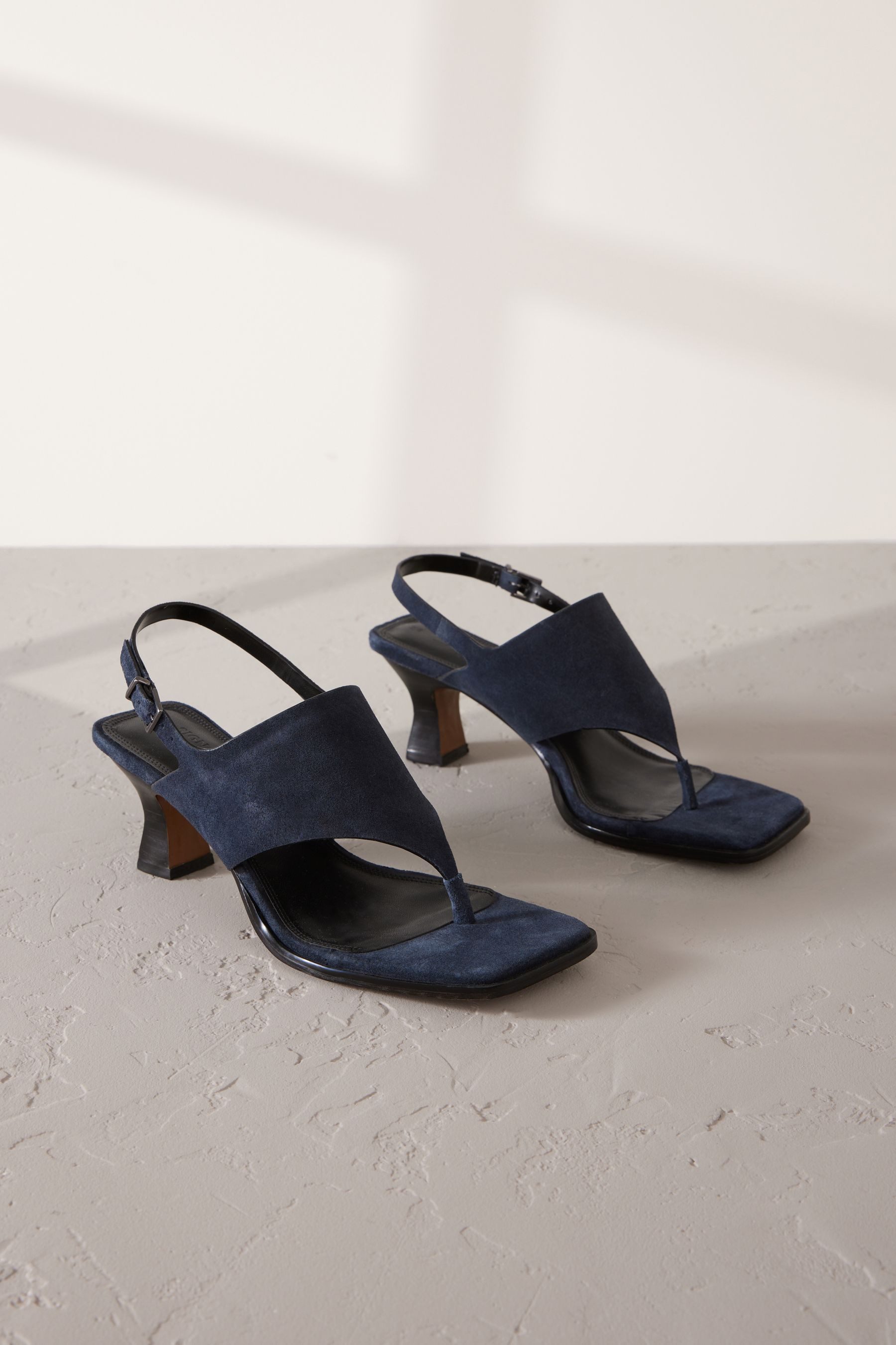 Next Signature Slingback-Sandaletten aus Premium-Leder Zehentrenner (1-tlg) günstig online kaufen