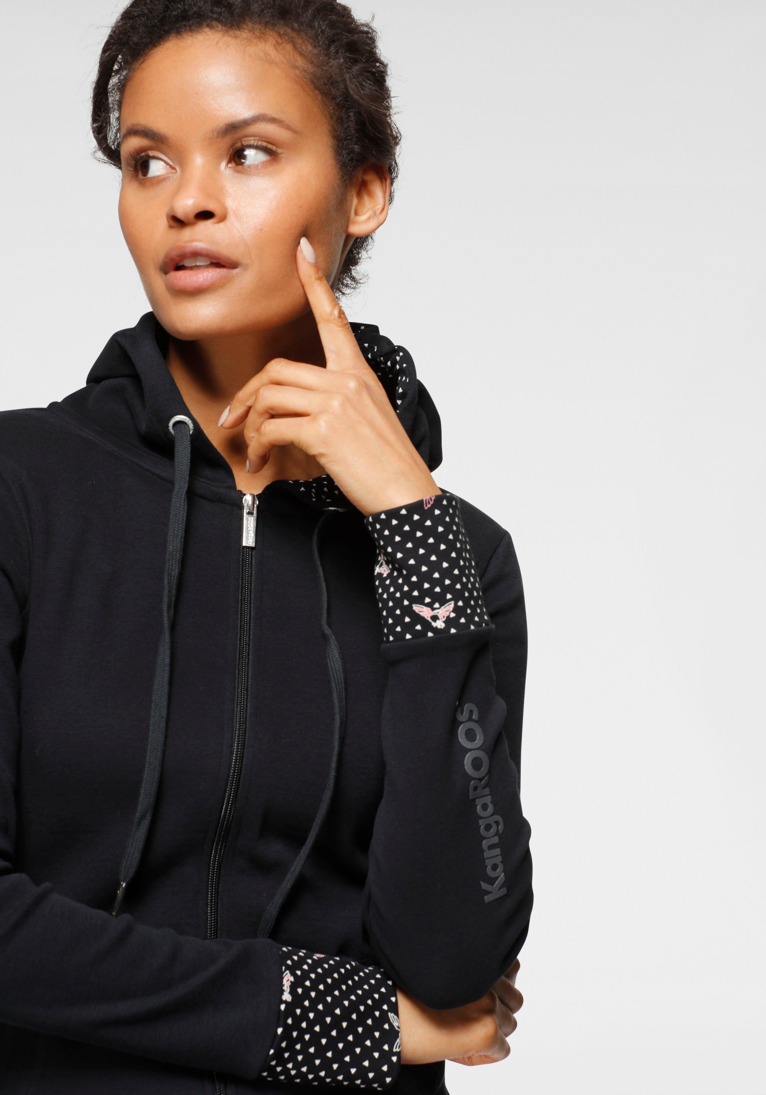 KangaROOS Sweatjacke mit bedrucktem Kapuzenfutter und Ärmelaufschlag