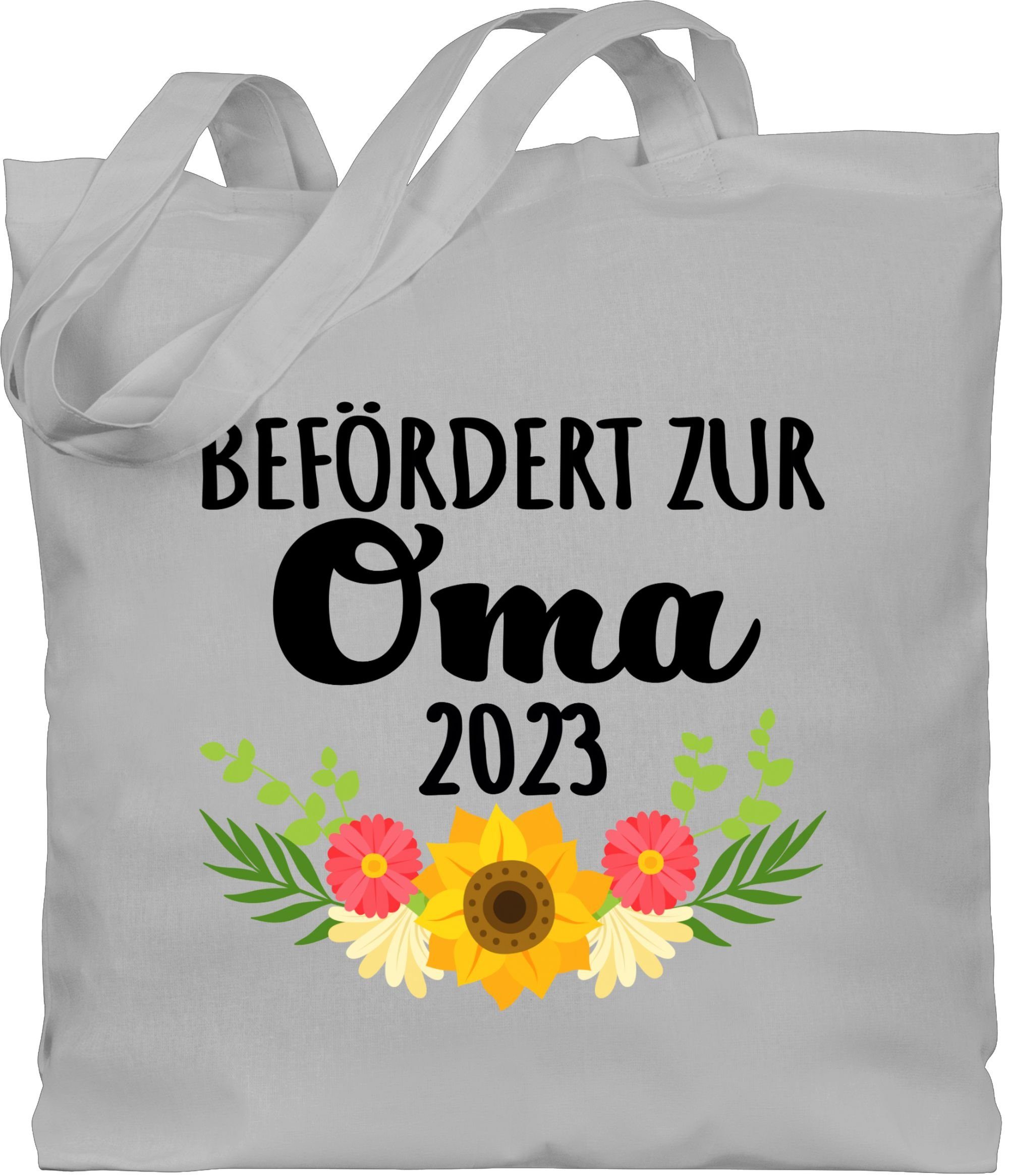 Shirtracer Umhängetasche Befördert zur Oma 2023 mit Blumen - schwarz, Oma Geschenk 2 Hellgrau