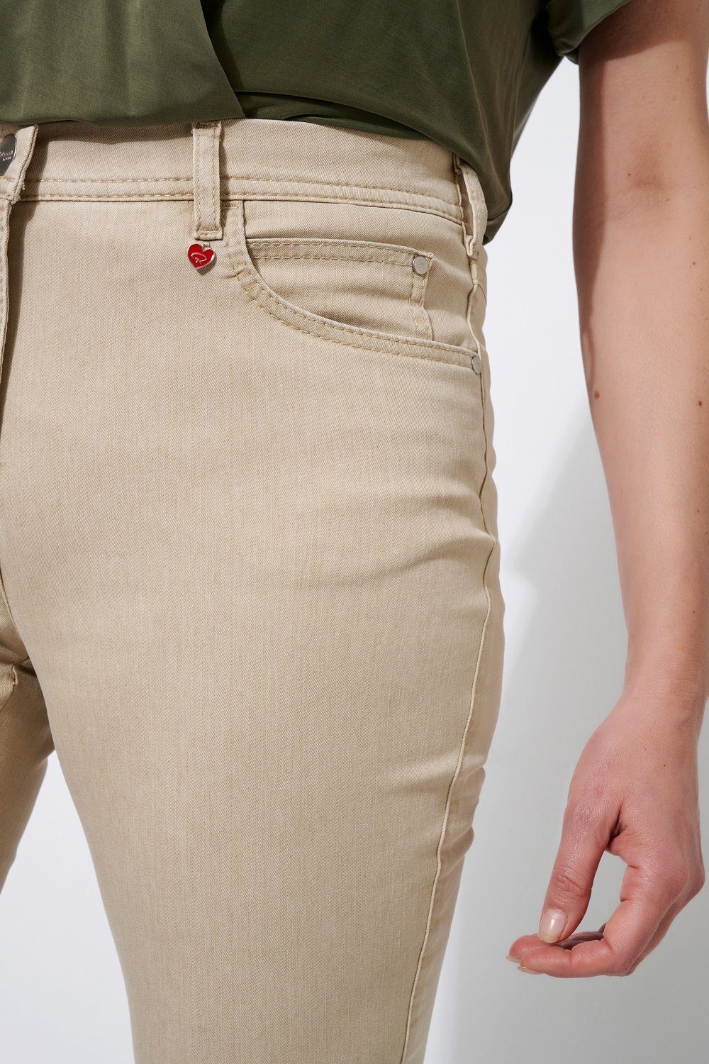 Slim-Fit Relaxed by TONI - in 5-Pocket-Jeans beste Meine Freundin 074 beige