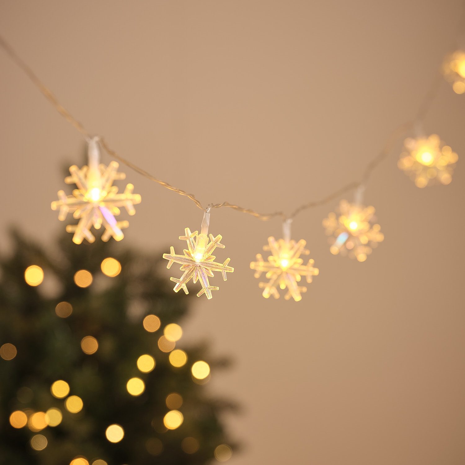 Lights4fun LED-Lichterkette Warmweiße LED-Lichterkette mit 20 irisierenden Schneeflocken