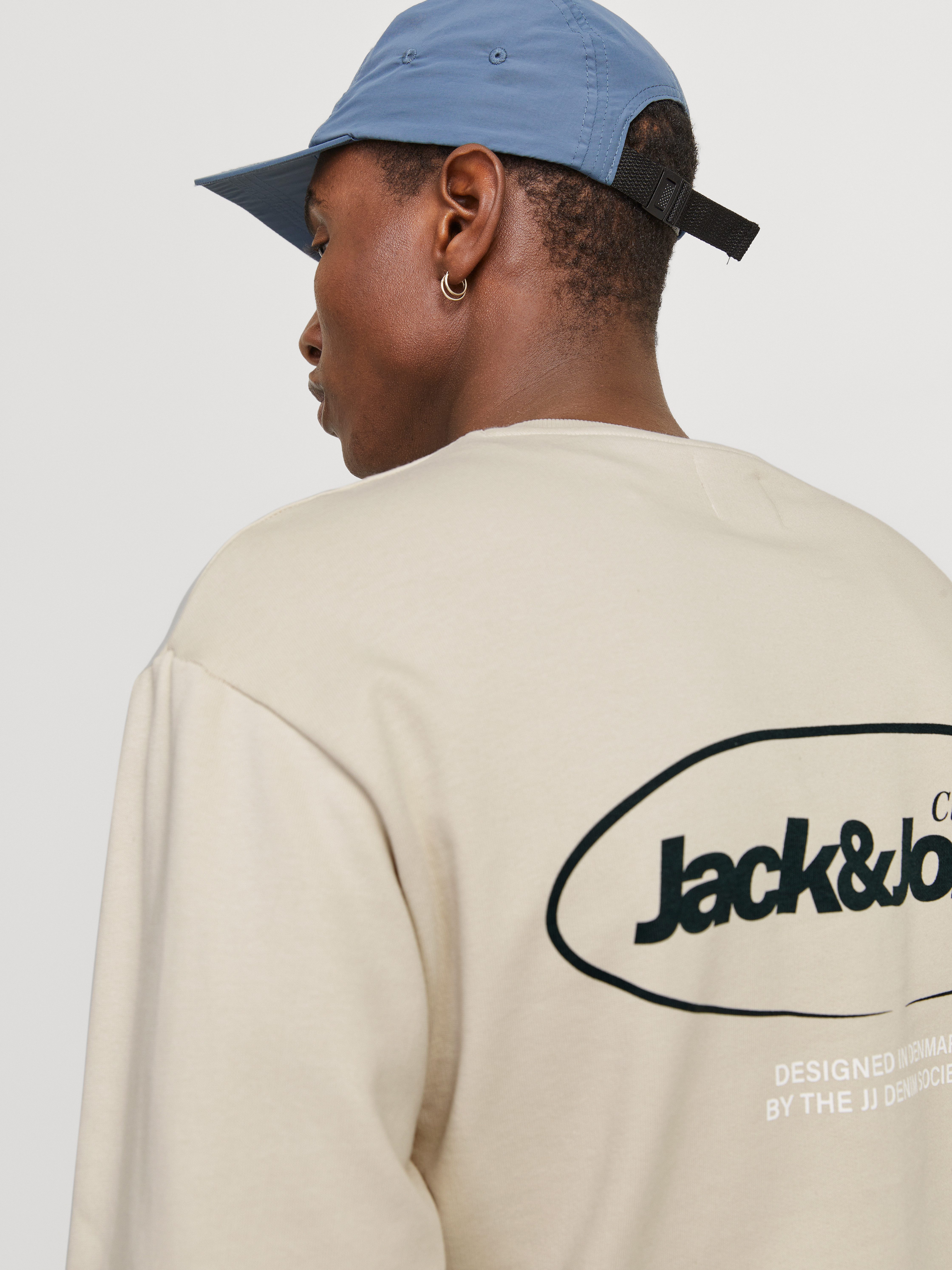 Jack & Jones Sweatshirt JJEBRADLEY GRAPHIC SWEAT CREW NOOS mit Front und Ba günstig online kaufen