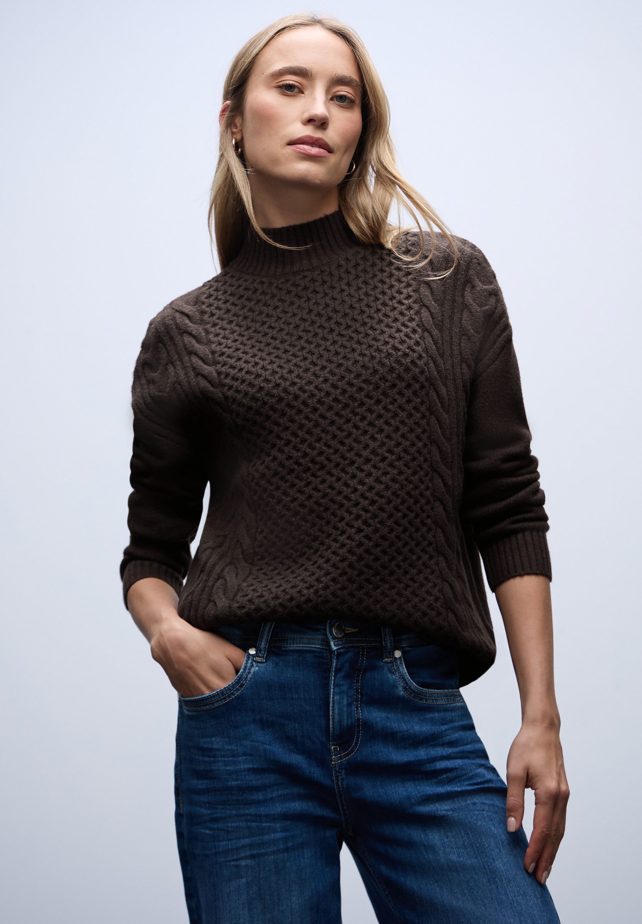 Stehkragenpullover