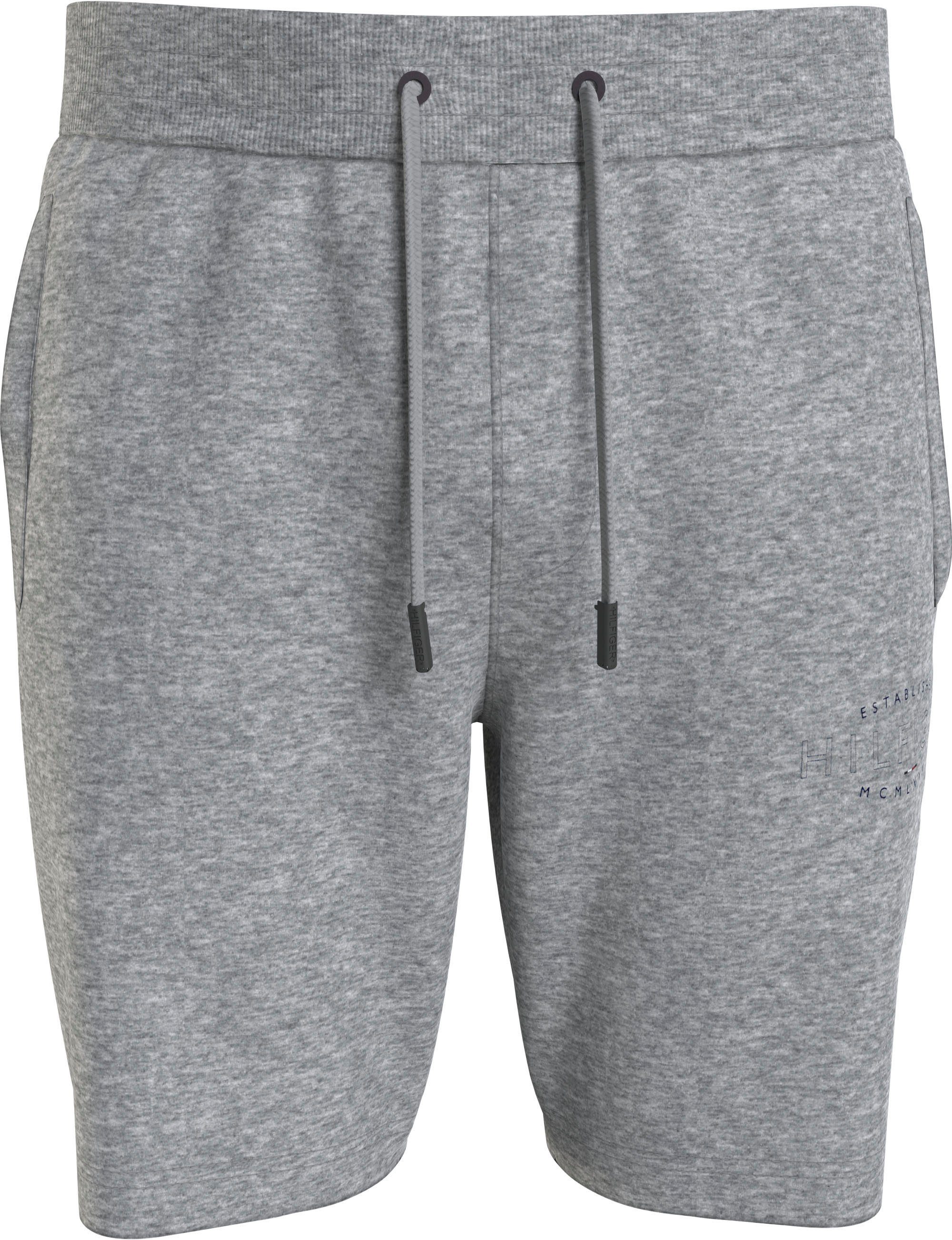 LOGO Sweatshorts Hilfiger Light SWEATSHORT Tommy HILFIGER Heather Tommy mit CURVE Grey Hilfiger Logoprägung