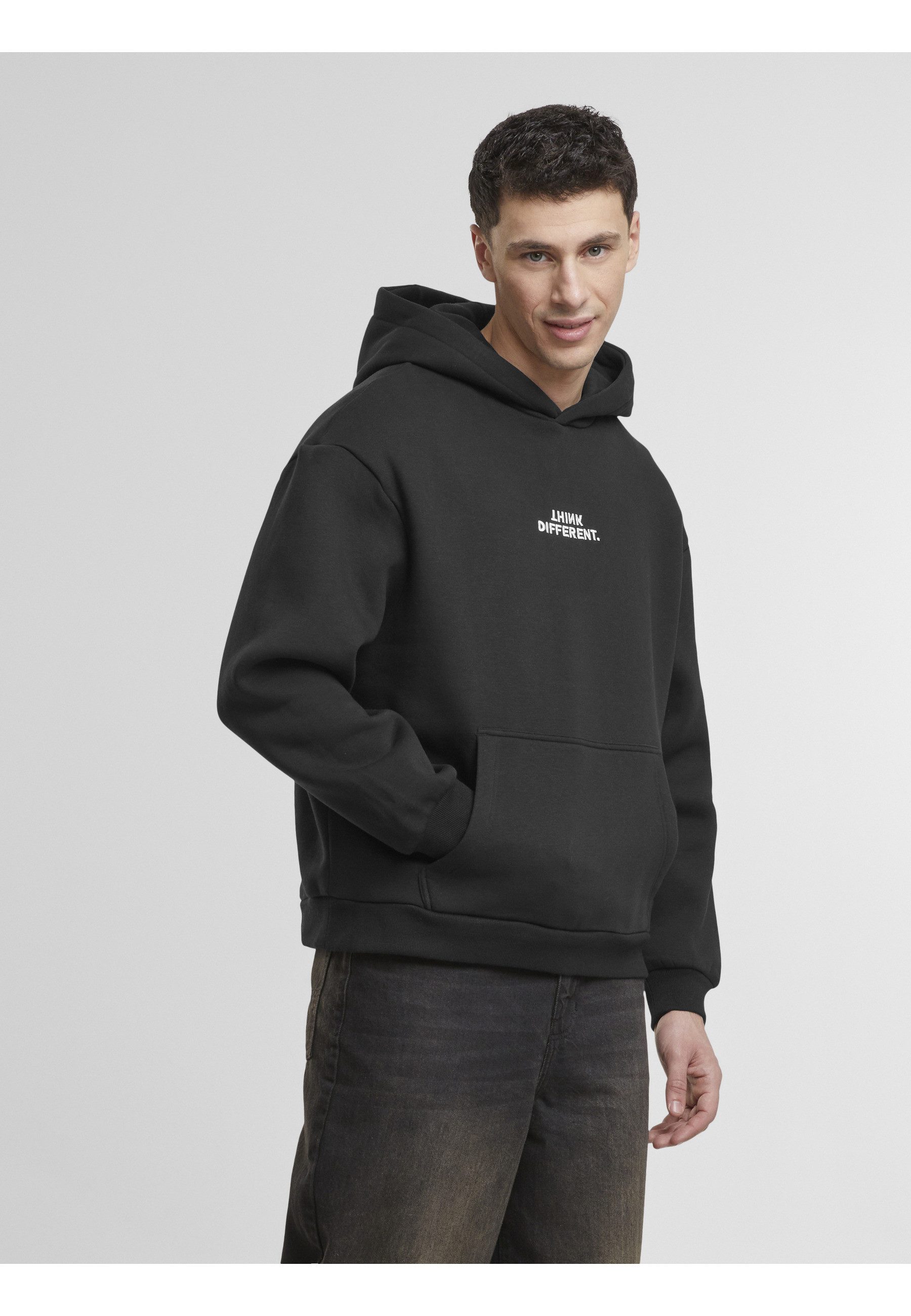 MisterTee Kapuzenpullover MisterTee Think Different EMB Fluffy Hoody (1-tlg)