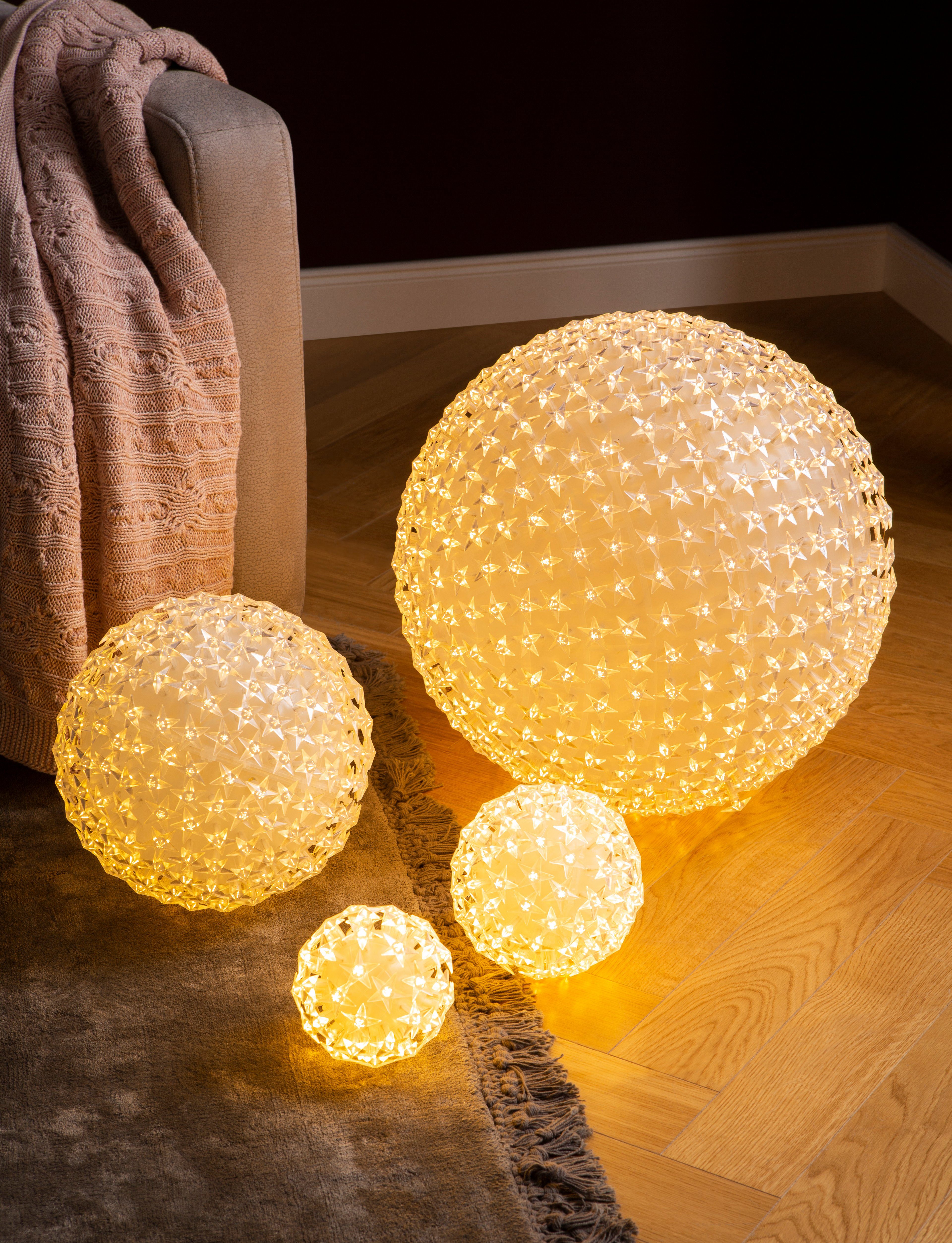 AM Design LED Dekolicht, LED fest integriert, Warmweiß, LED Kugel mit Sternen, Weihnachtsdeko aussen