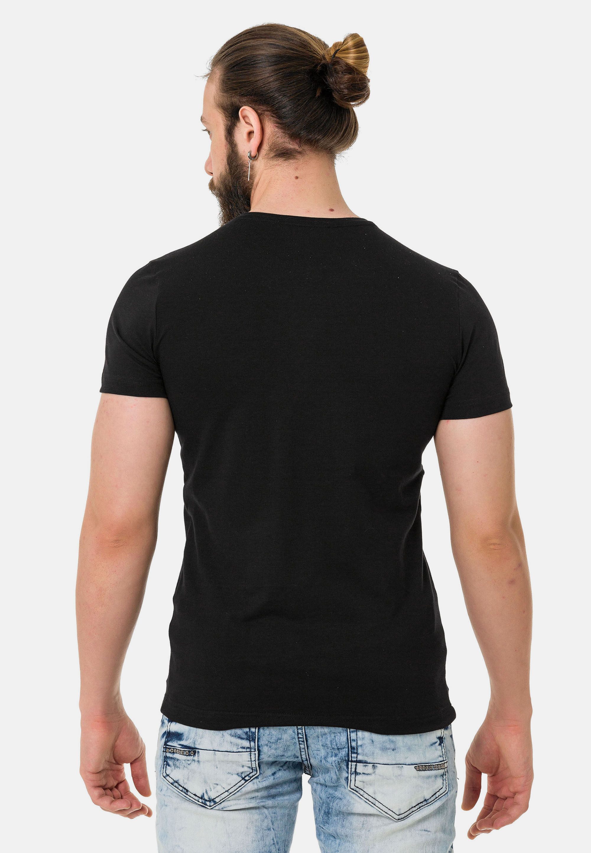 Cipo & Baxx T-Shirt T-Shirt extravaganter Marken-Schriftzug