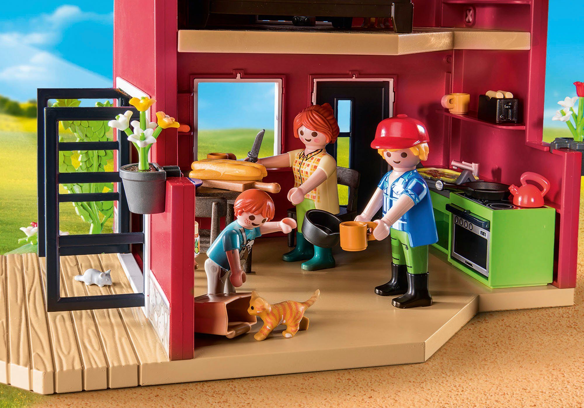 Playmobil® Konstruktions-Spielset Bauernhaus in Made Germany (71248), Country, teilweise aus Material; recyceltem