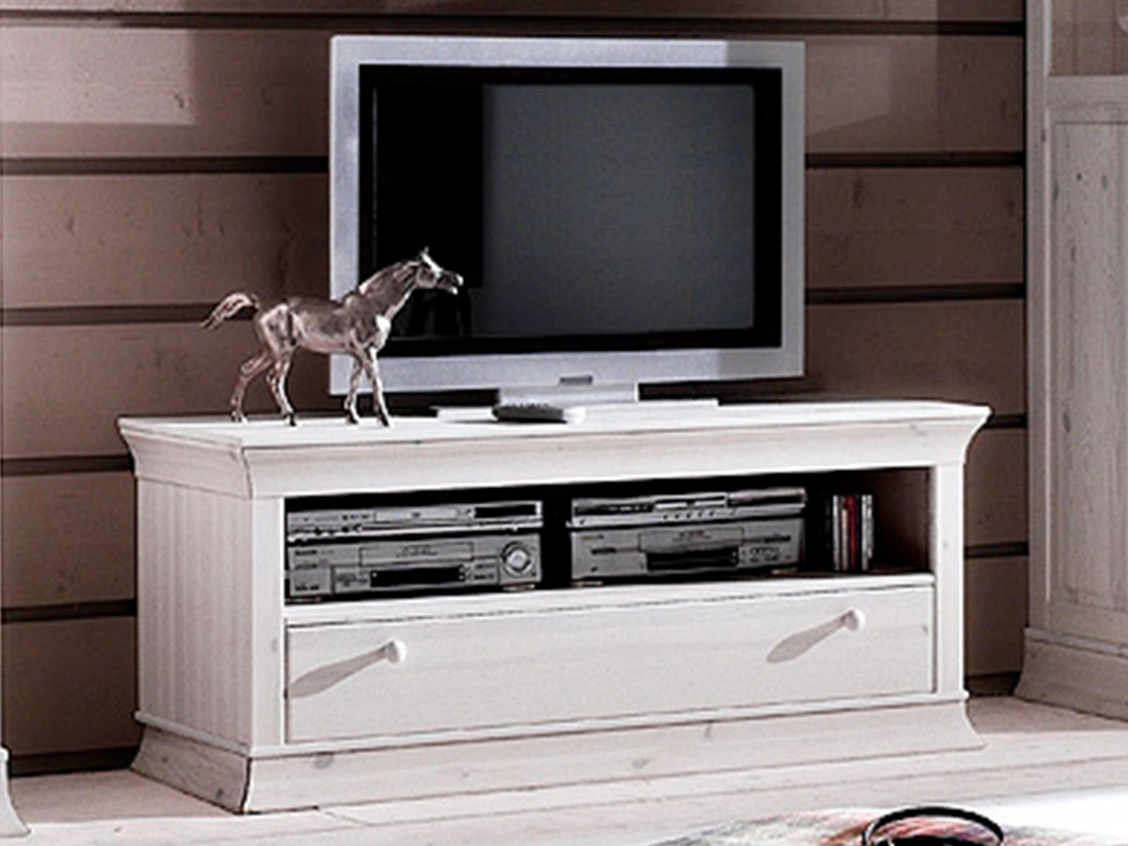 möbelando TV-Board »Boston«, Modernes TV-Lowboard aus Kiefer Massivholz in  Weiß mit 1 Klappe und 1 offenen Fach. Breite 130 cm, Höhe 54 cm, Tiefe 46 cm  online kaufen | OTTO