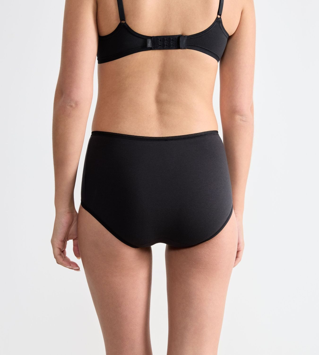 sloggi Slip 24/7 Cotton Midi Slips hüftiger Sitz, breite Seitenpartie, elastischer Bund