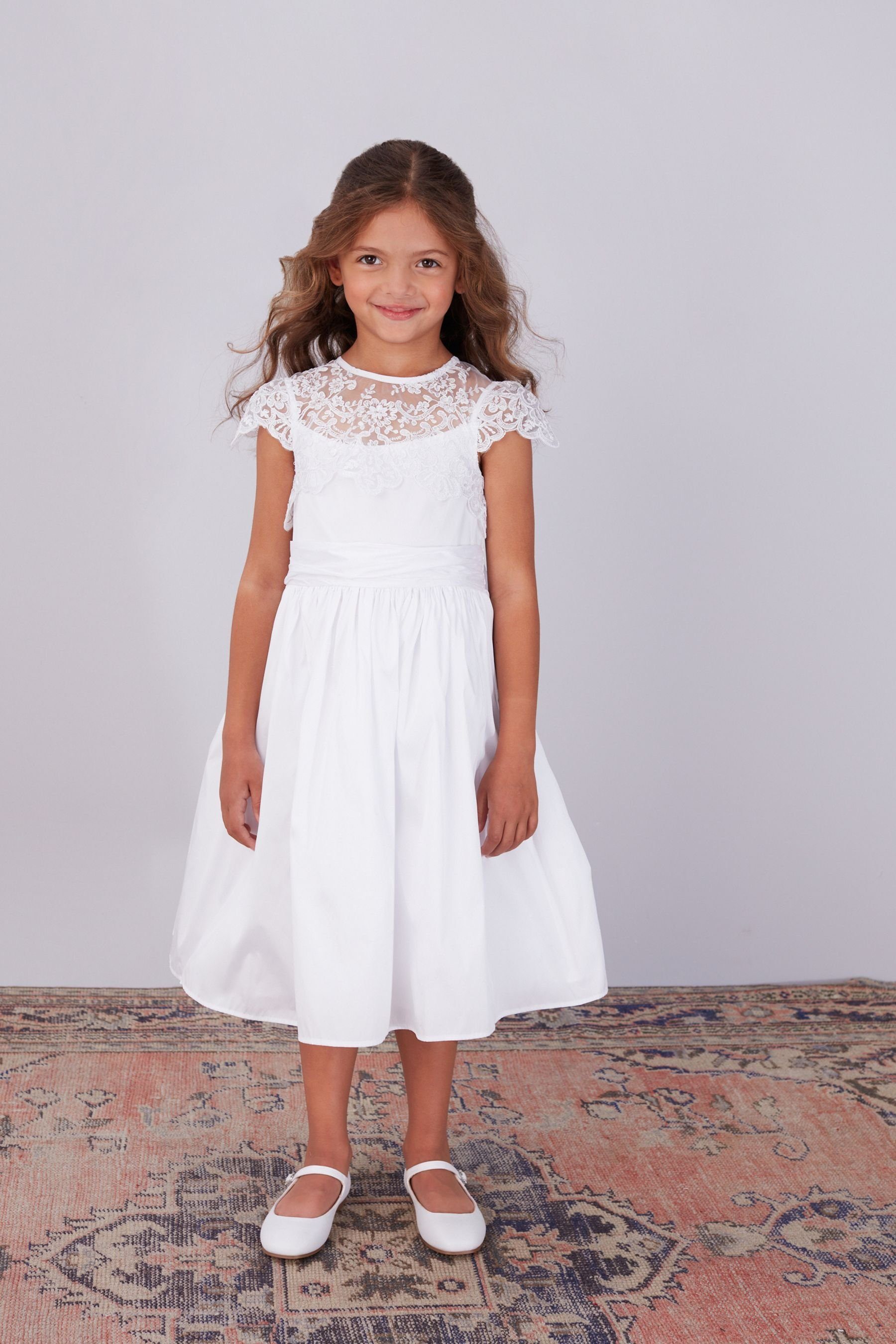 Next Partykleid Festliches Kleid mit Spitzenmieder (1-tlg) White