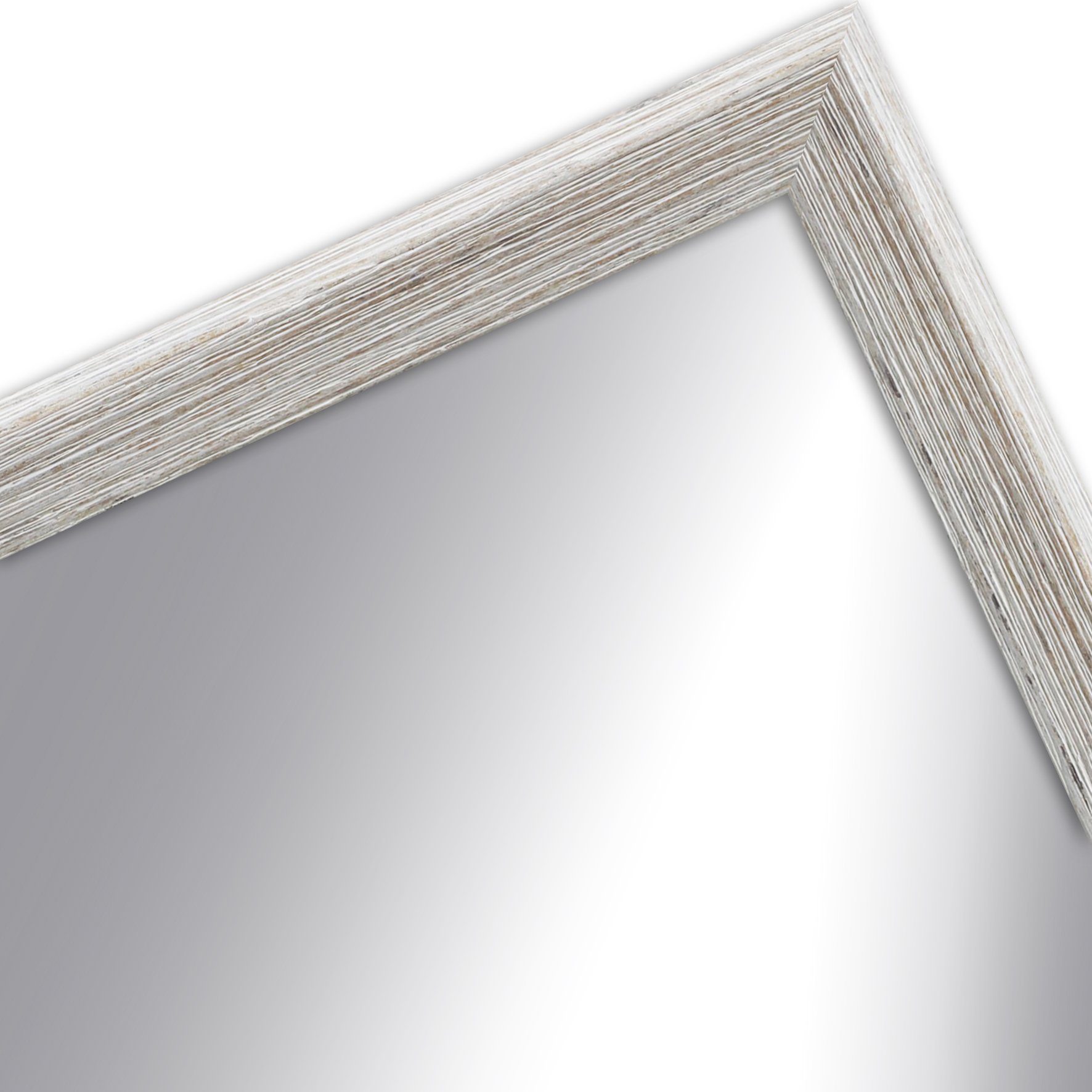 WANDStyle Wandspiegel H790, Weiß, aus Massivholz im Vintage Stil. € 64,99, (€ 64,99 pro 1 Stk).