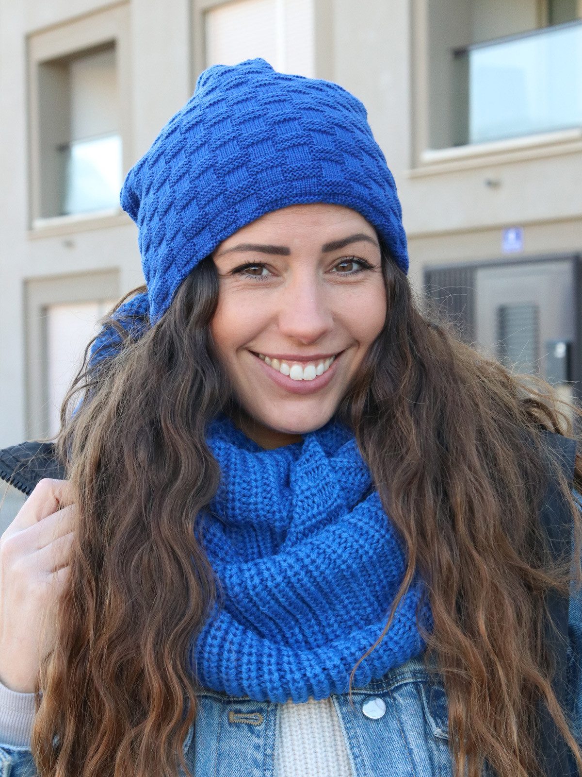 styleBREAKER Strickschal Unifarbener Feinstrick Loop, (1-St)